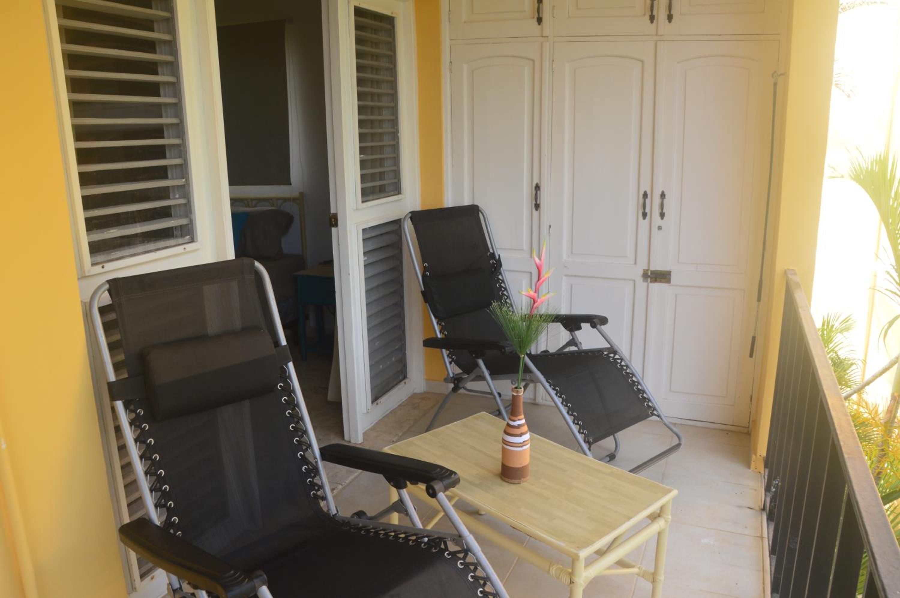 Ocean view one bedroom Trade Winds