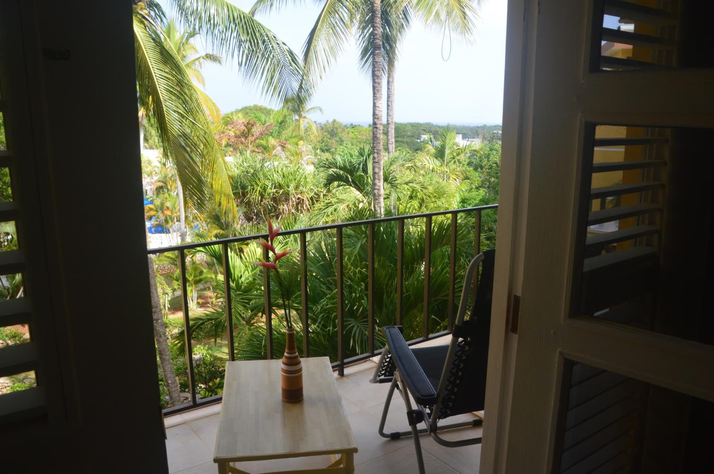 Ocean view one bedroom Trade Winds