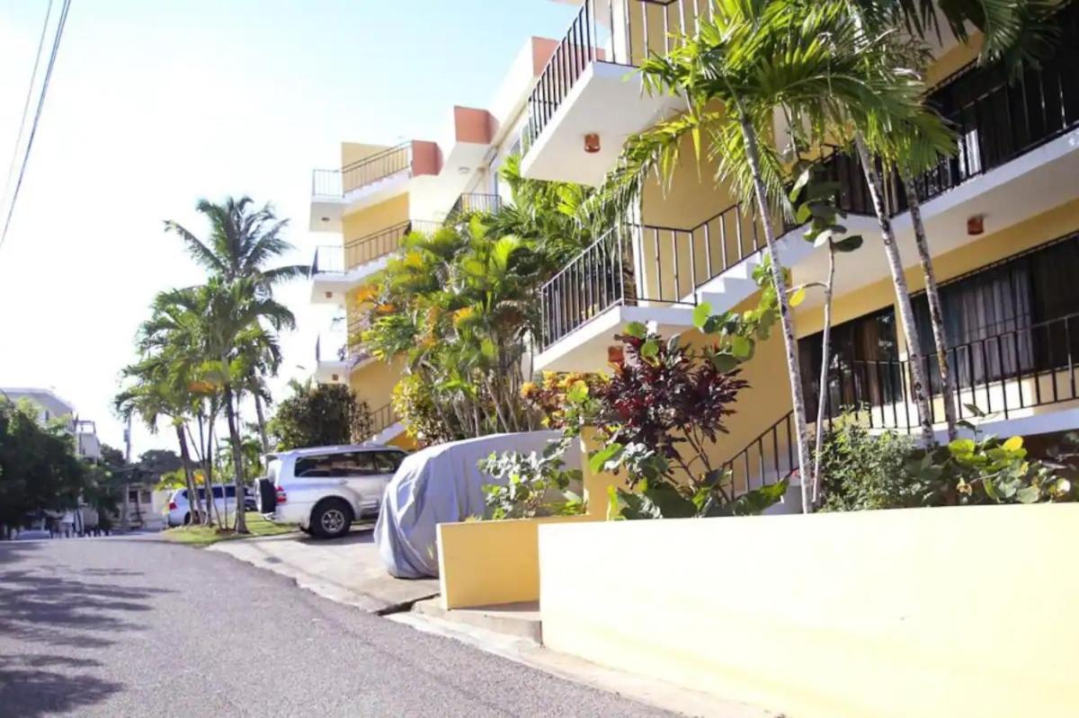 Ocean view one bedroom Trade Winds