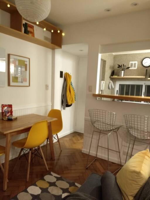 ALEGRE Y CONFORTABLE DEPARTAMENTO EN BELGRANO R