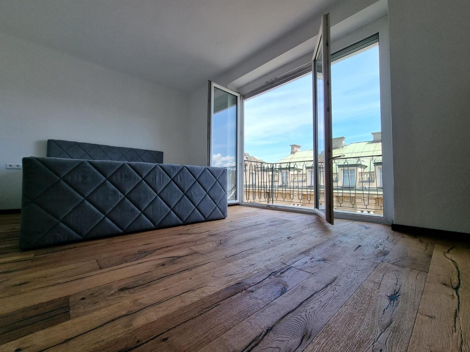 BaMo Studio - city living downtown