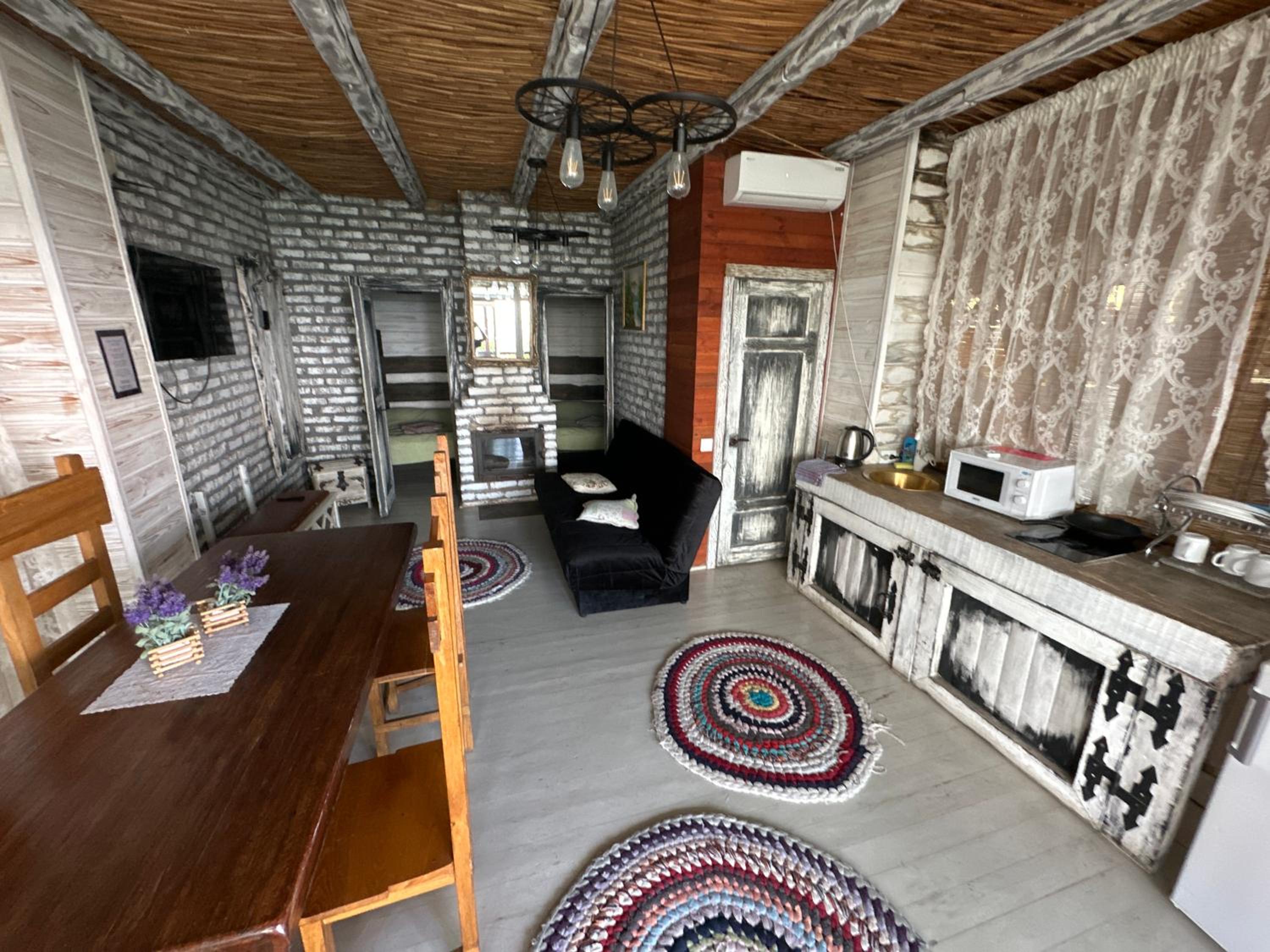 Chervona Kalyna Cottage view 2