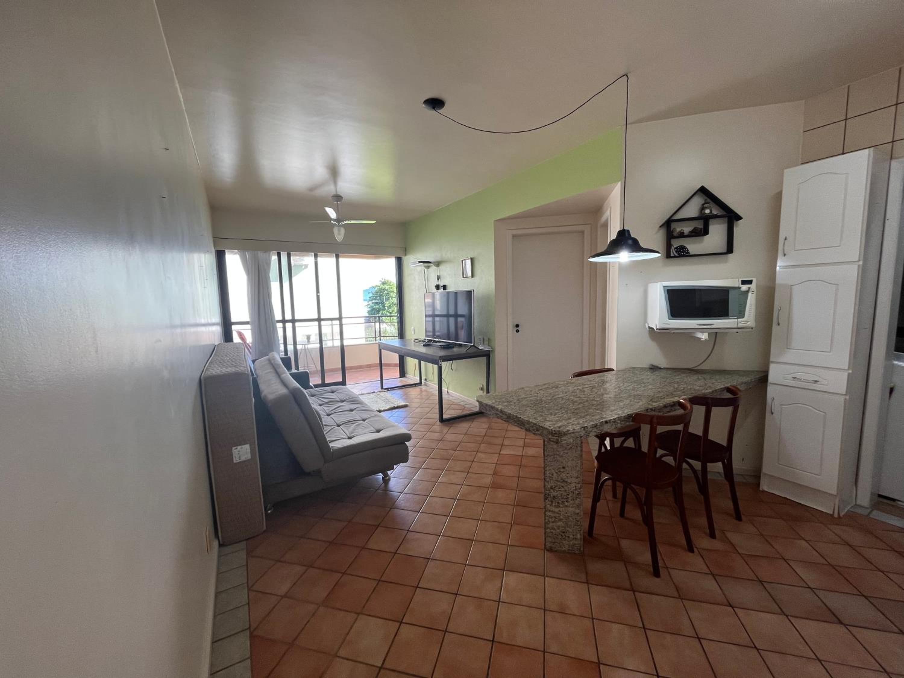 C148 Lindo apartamento em condomínio de frente para o mar