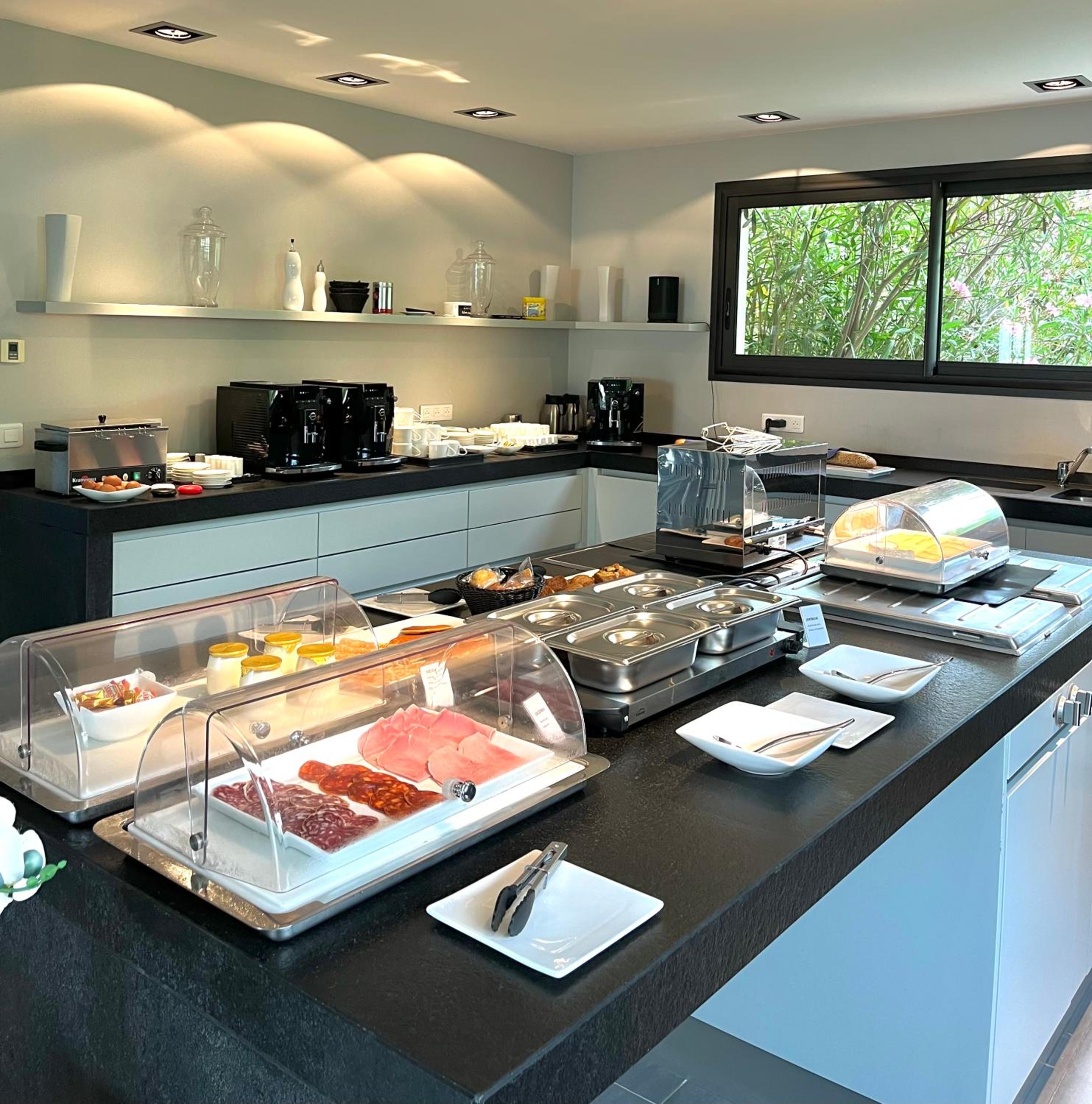 Hotel Lafitenia Resort - Image 1