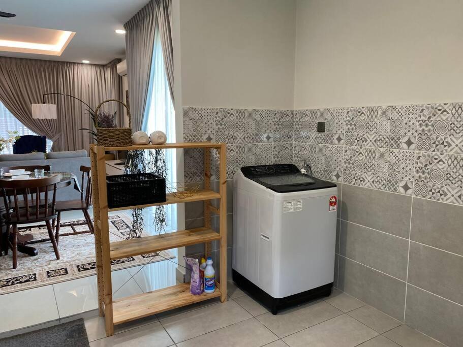 Renai Homestay - 10 PAX, NETFLIX photo 8