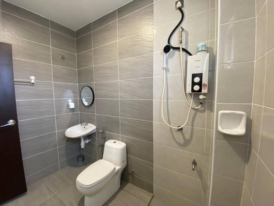 Renai Homestay - 10 PAX, NETFLIX