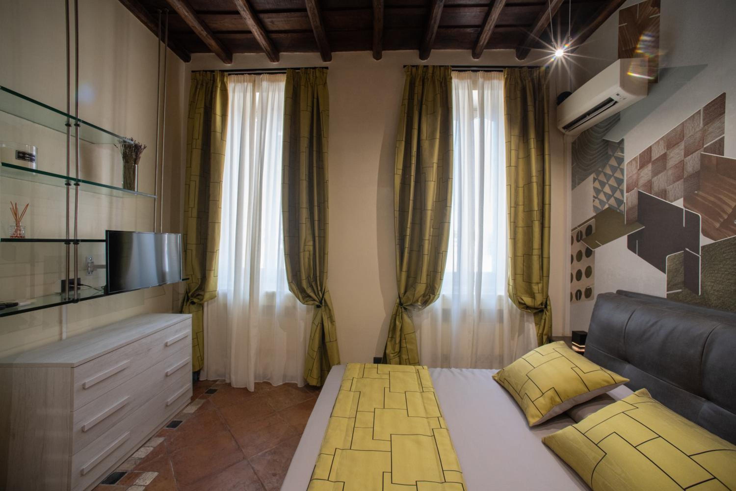Vittoria Residence-Spanish Steps