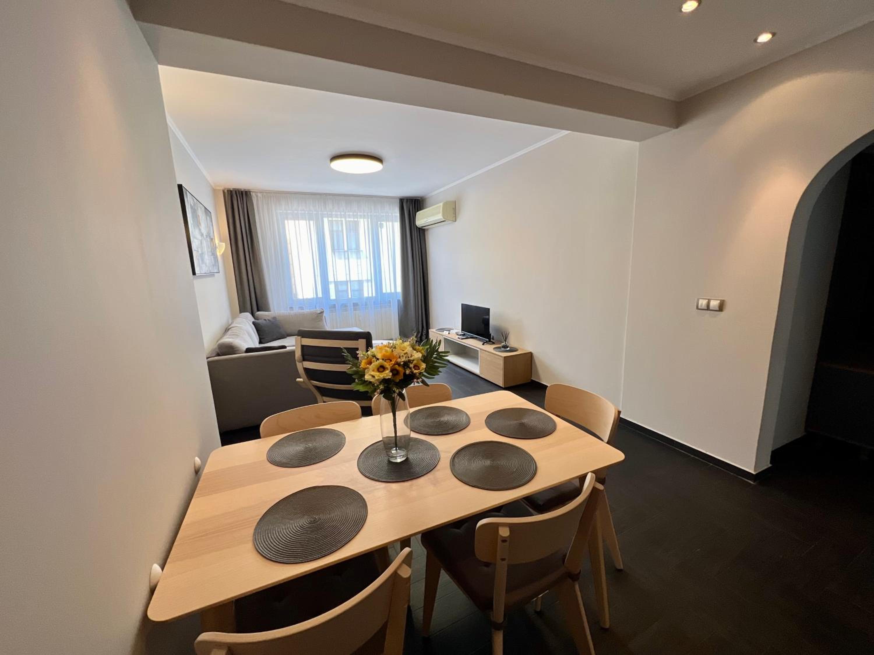 EXCELLENT LOCATION ! General Gurko apartment