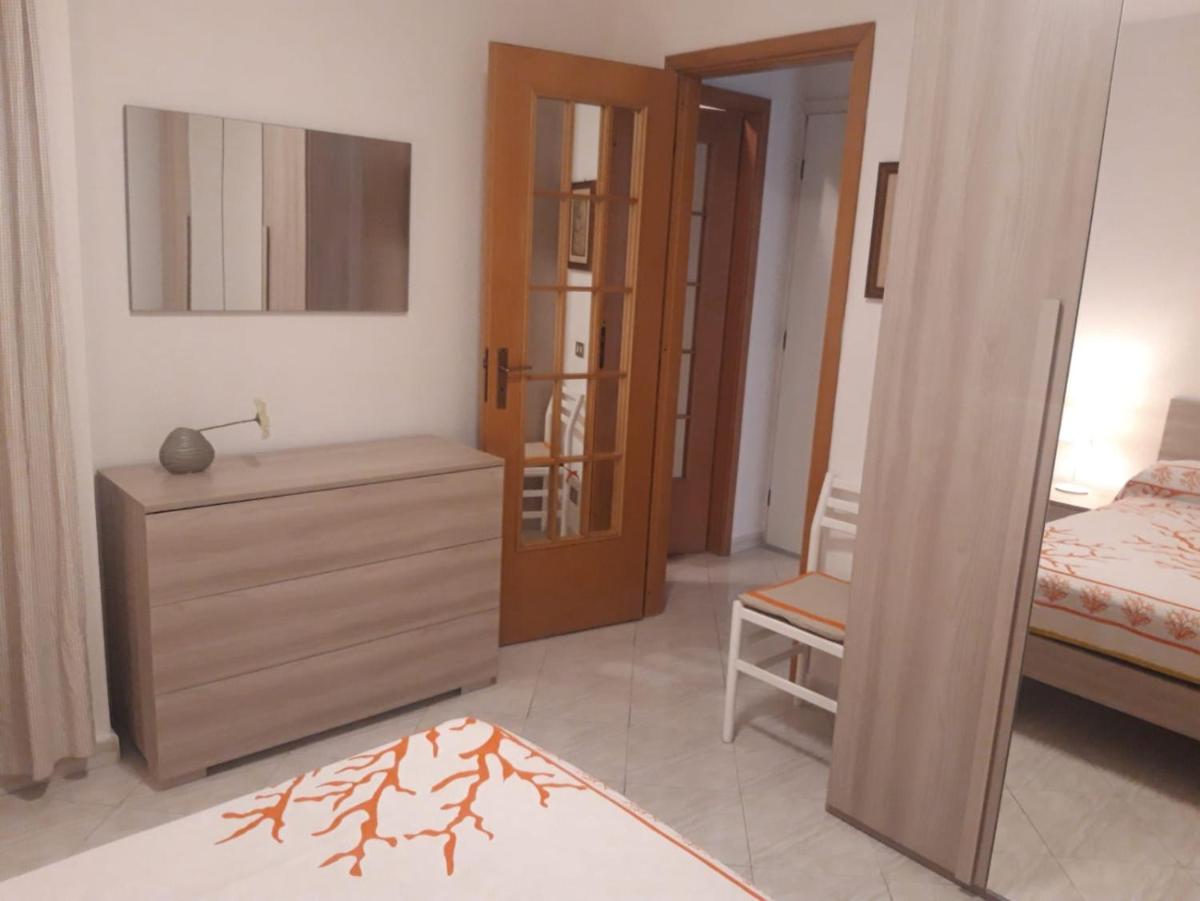 Appartamento In Riva Al Mare con Posto Auto E Disponibilità Bicicletta photo 3