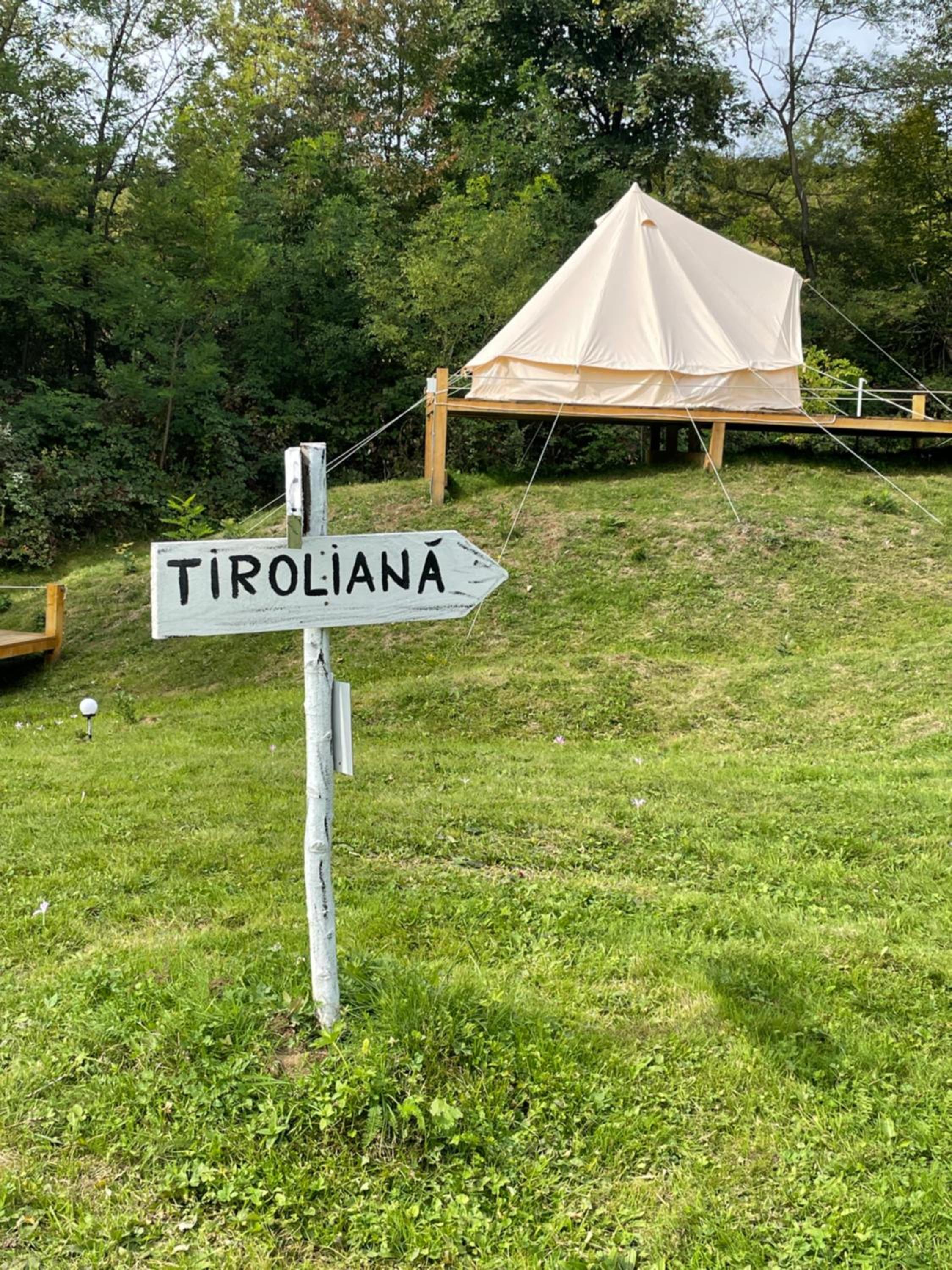 STORY GLAMPING POLOVRAGI view 2