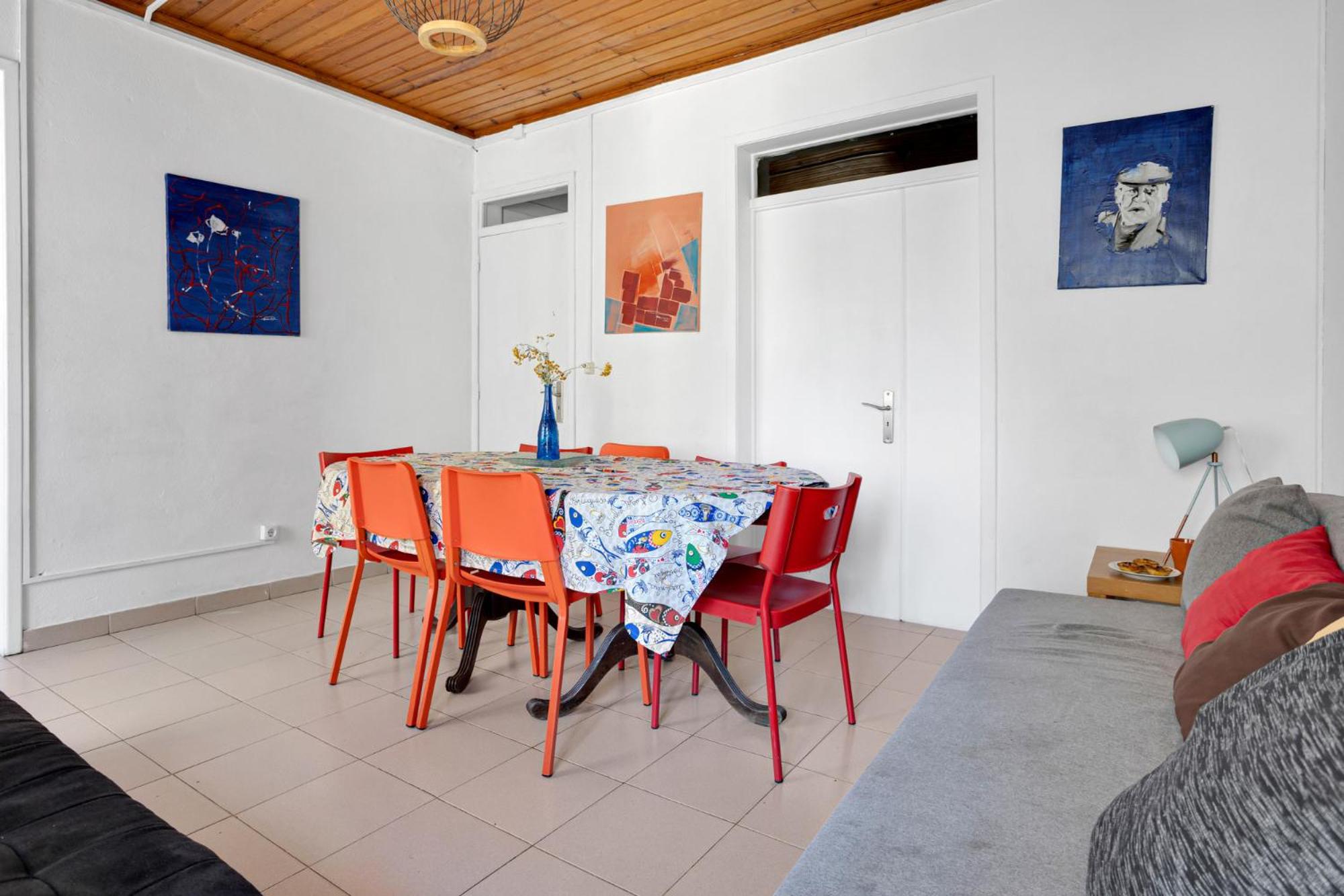 Group-Friendly Apt in the Heart of Bairro Alto view 3