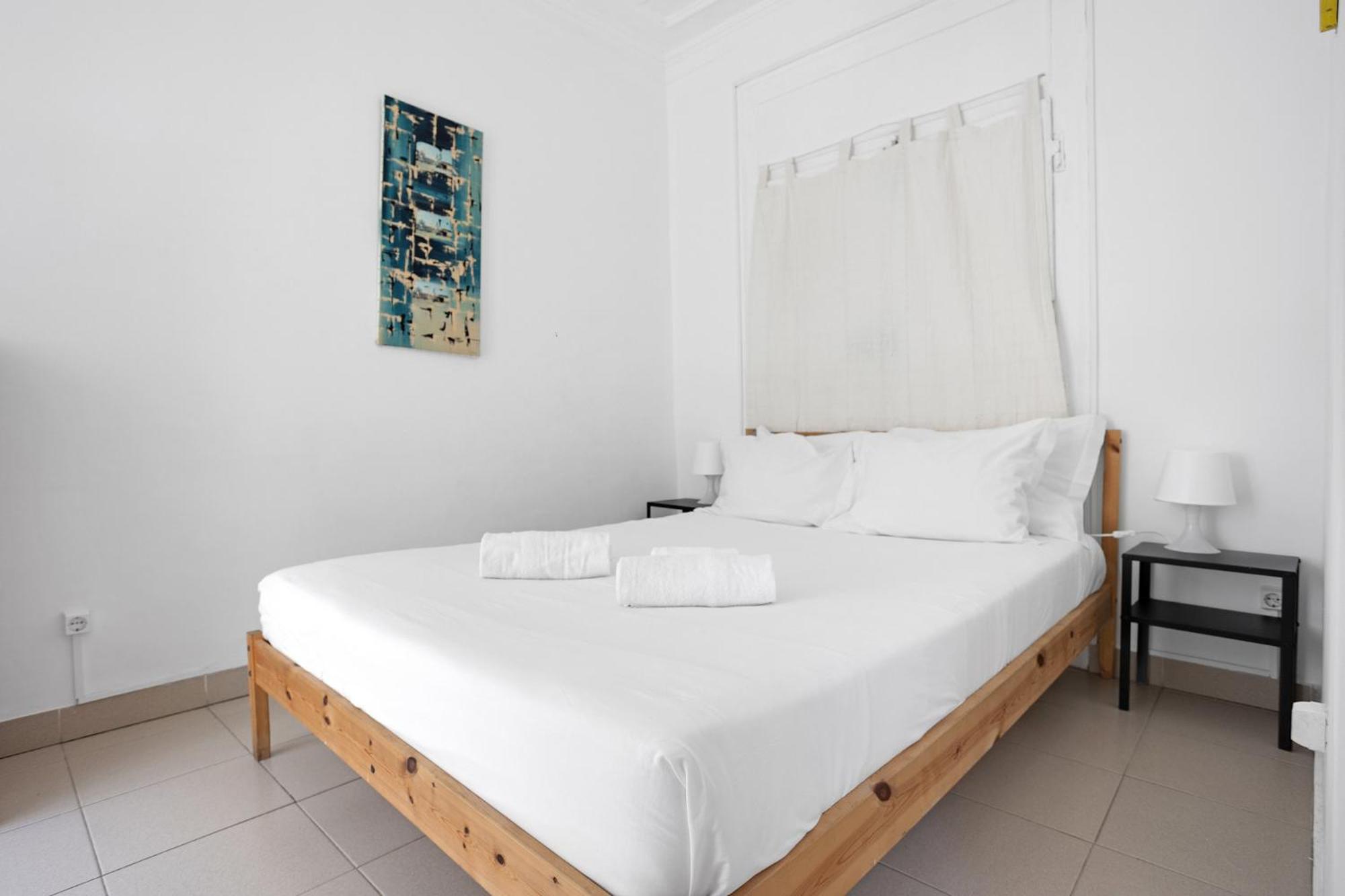 Group-Friendly Apt in the Heart of Bairro Alto view 4