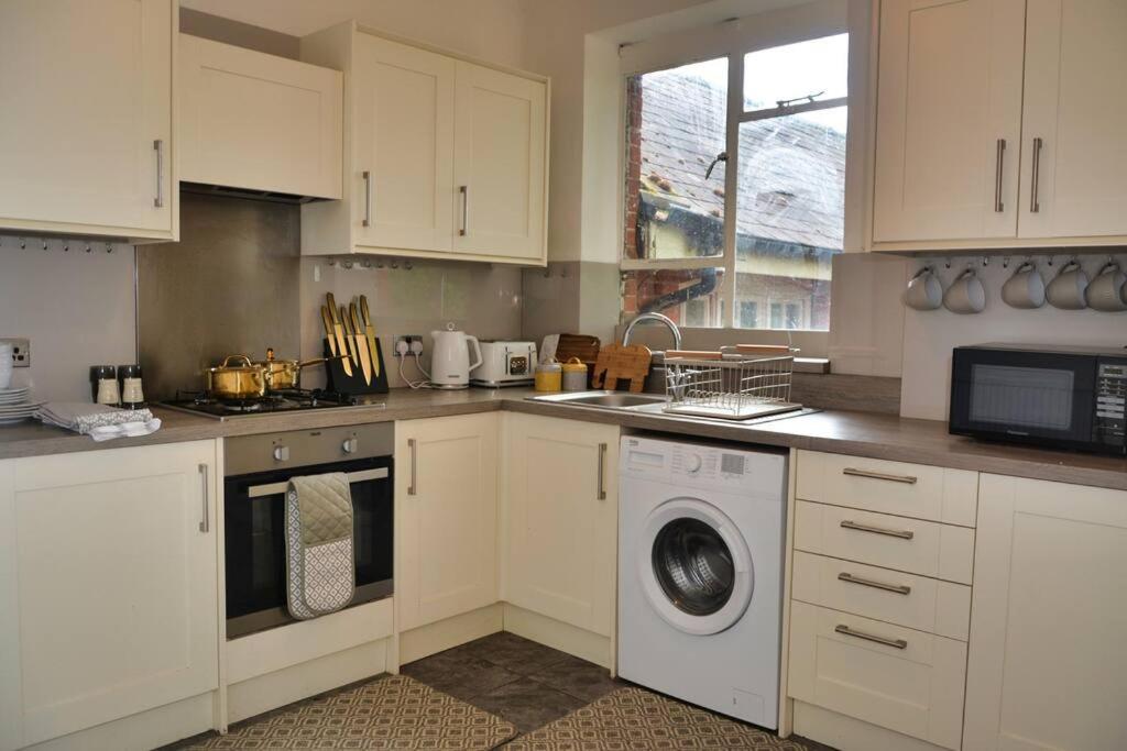 Crondall Stores Flat