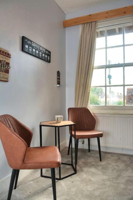 Crondall Stores Flat
