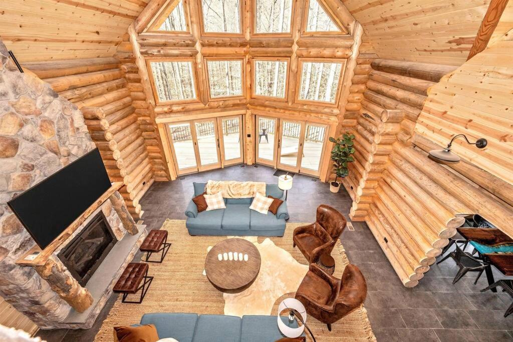 The Log House at Sugarloaf Mountain MD