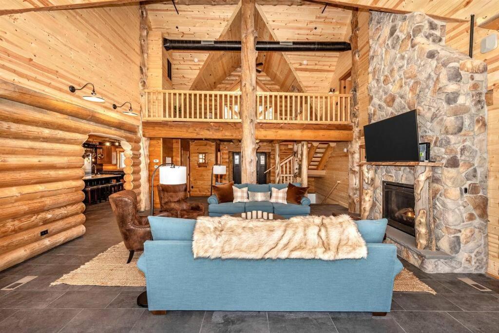 The Log House at Sugarloaf Mountain MD