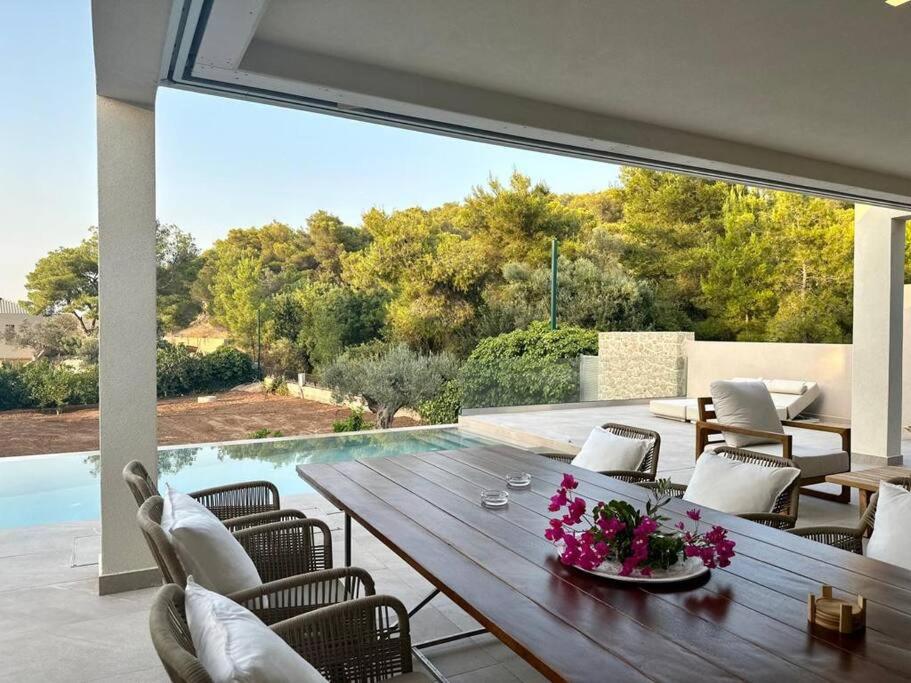 Milva by Goutos Luxury Living view 5
