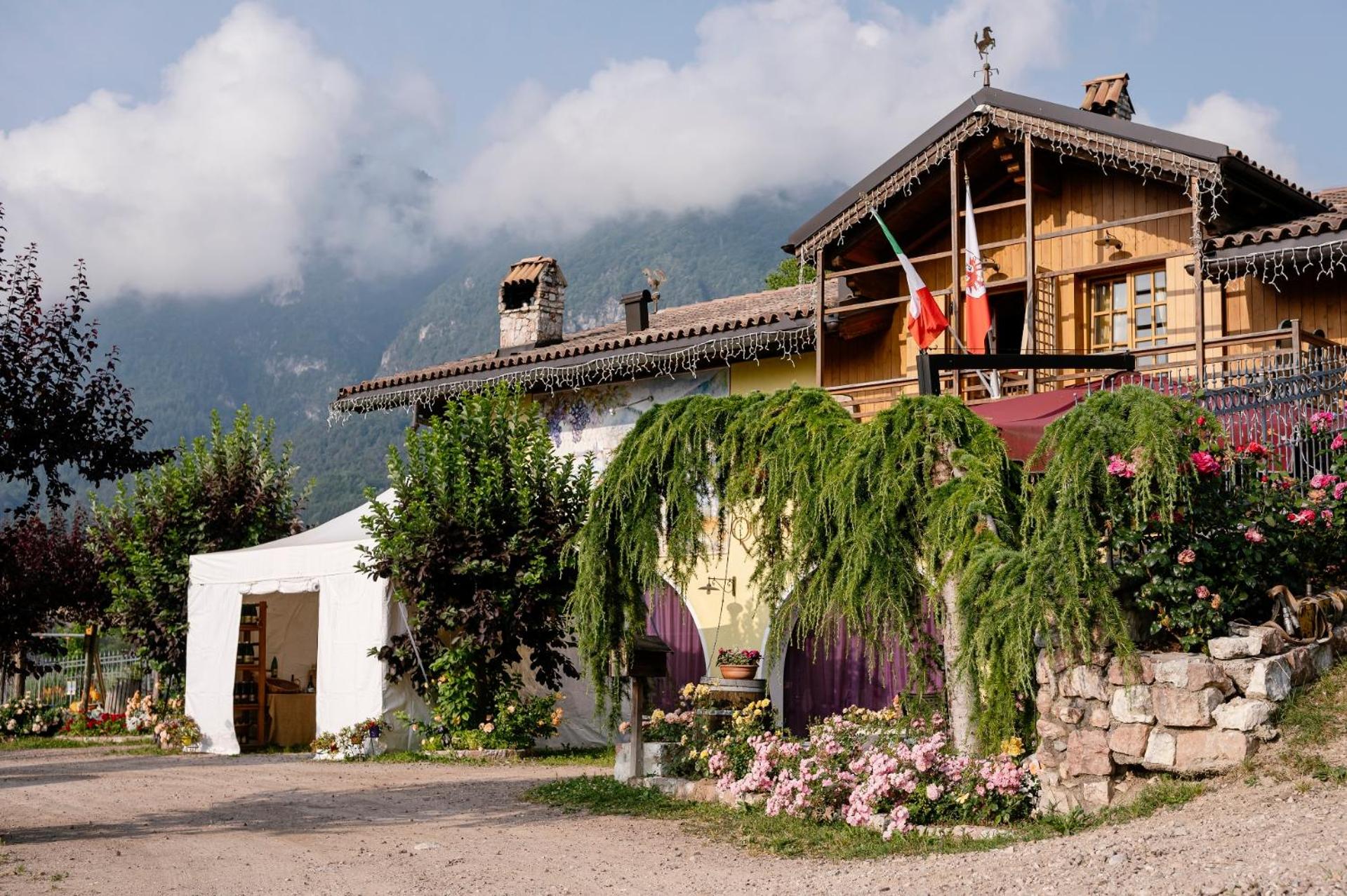 Agritur Maso alle Rose B&B e Restaurant view 2