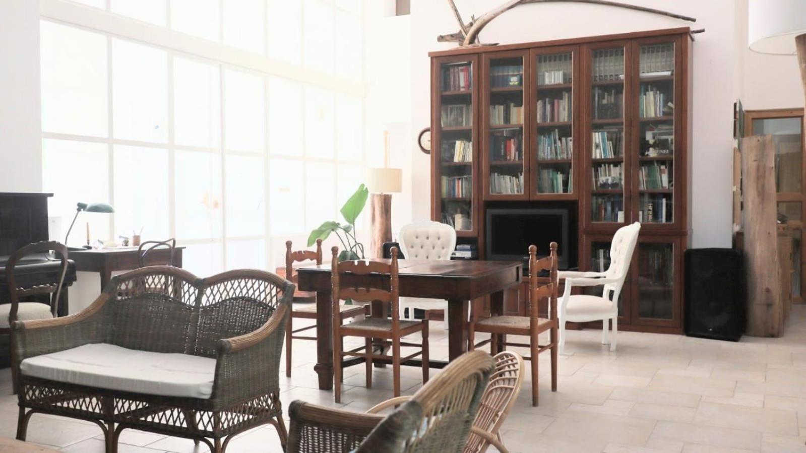 lounge