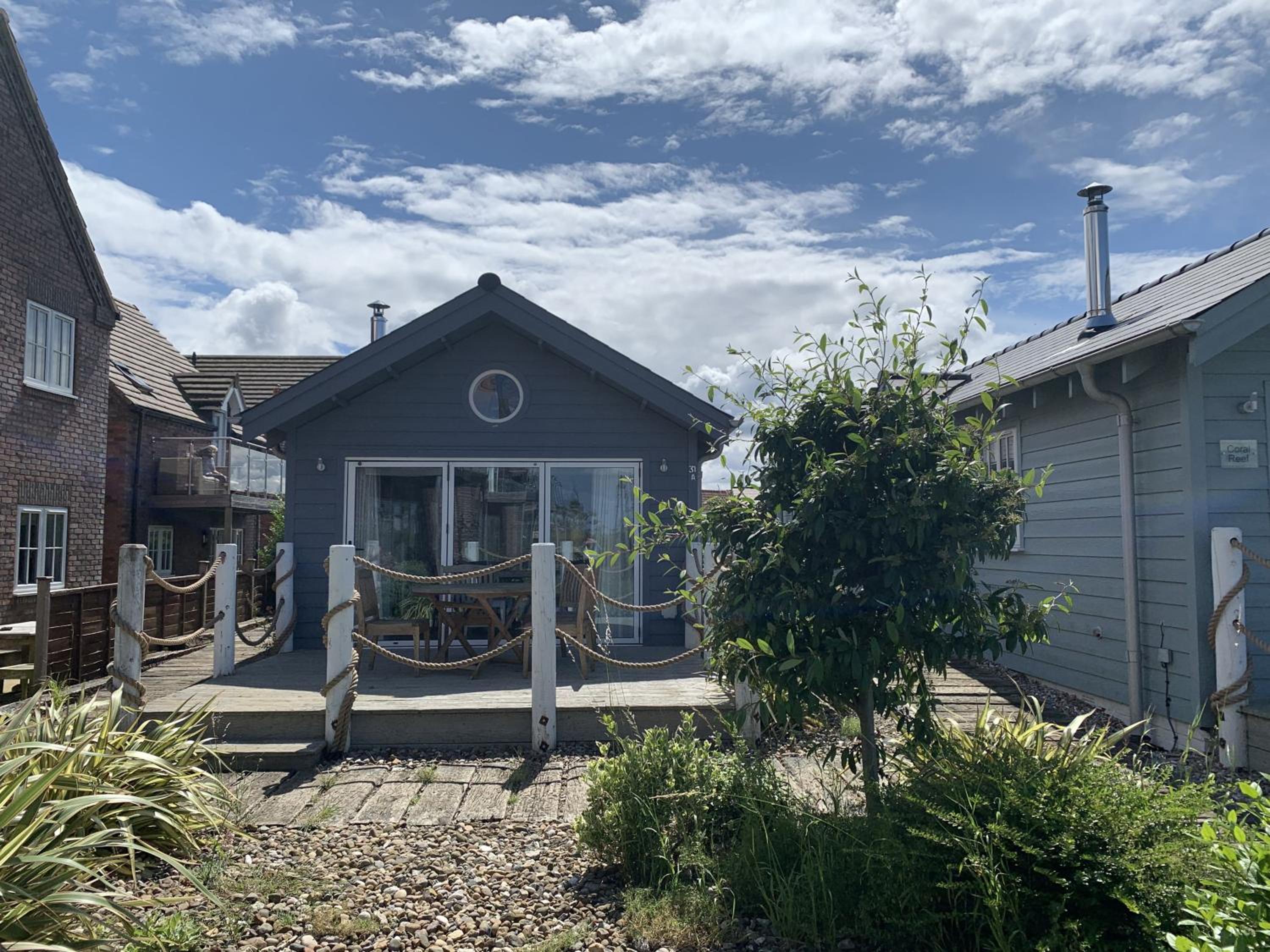 Mariners, The Bay, 2 bedrooms with ensuites, parking nearby, 1 medium or 2 small dogs welcome view 2