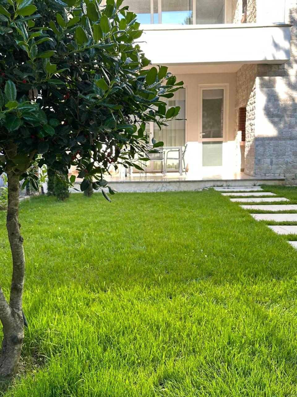 EME APARTMENTS - Kompleksi San Pietro, Gjiri i Lalzit