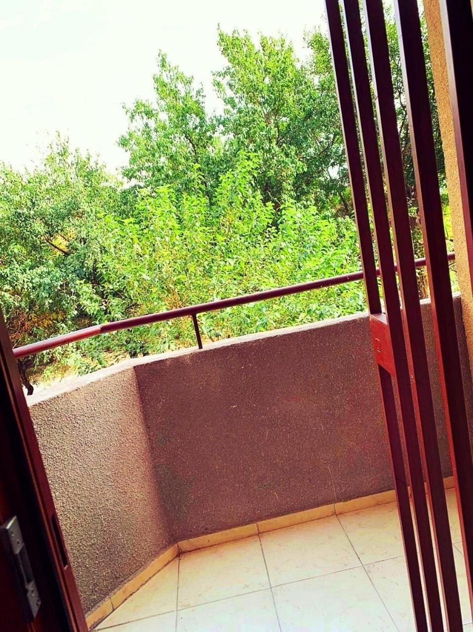 City Center, Comfortable and Sunny 2 Bedroom Nearby Republic Square