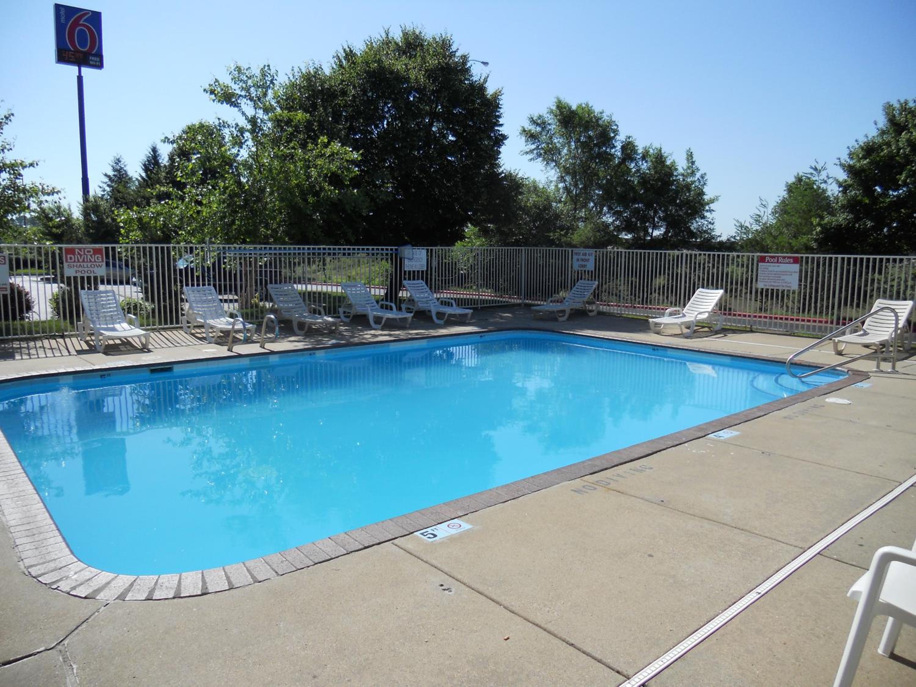 Motel 6-Des Moines, IA - North