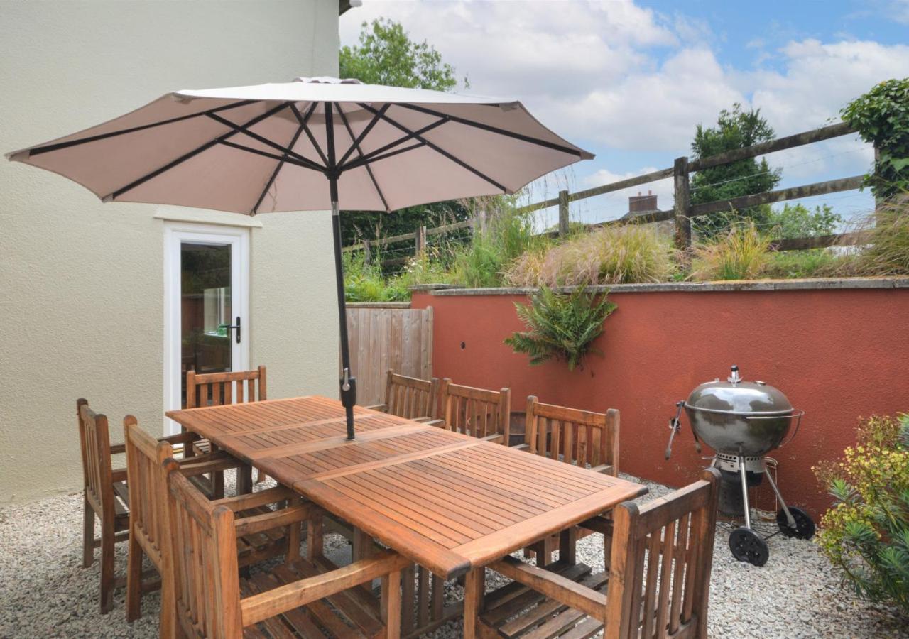 4 Bed in St. Wenn oc-p00886