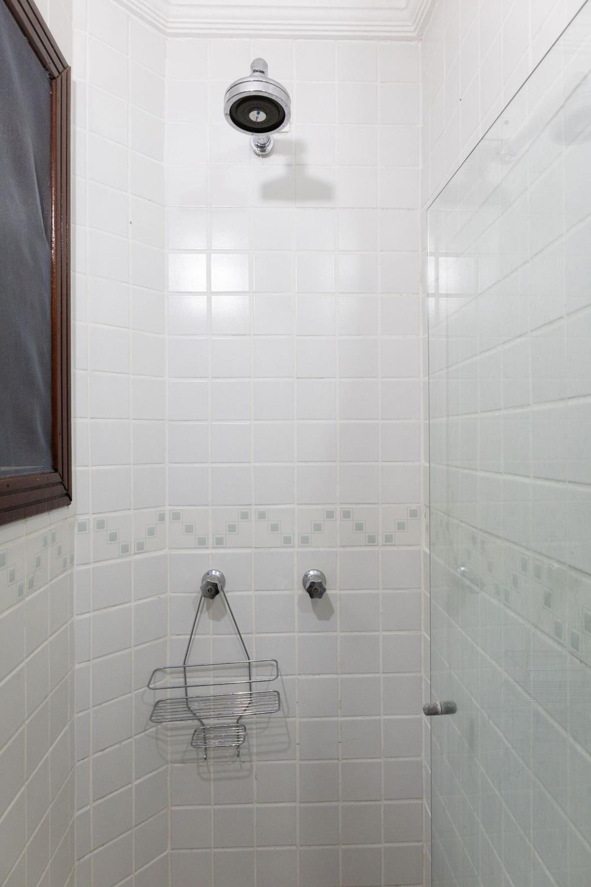 Flats de 1 e 2 dorm a 50m da Praia Maresias - Cond Lazer Completo