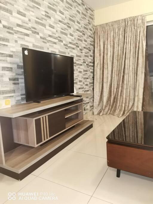 Oliphant luxurious