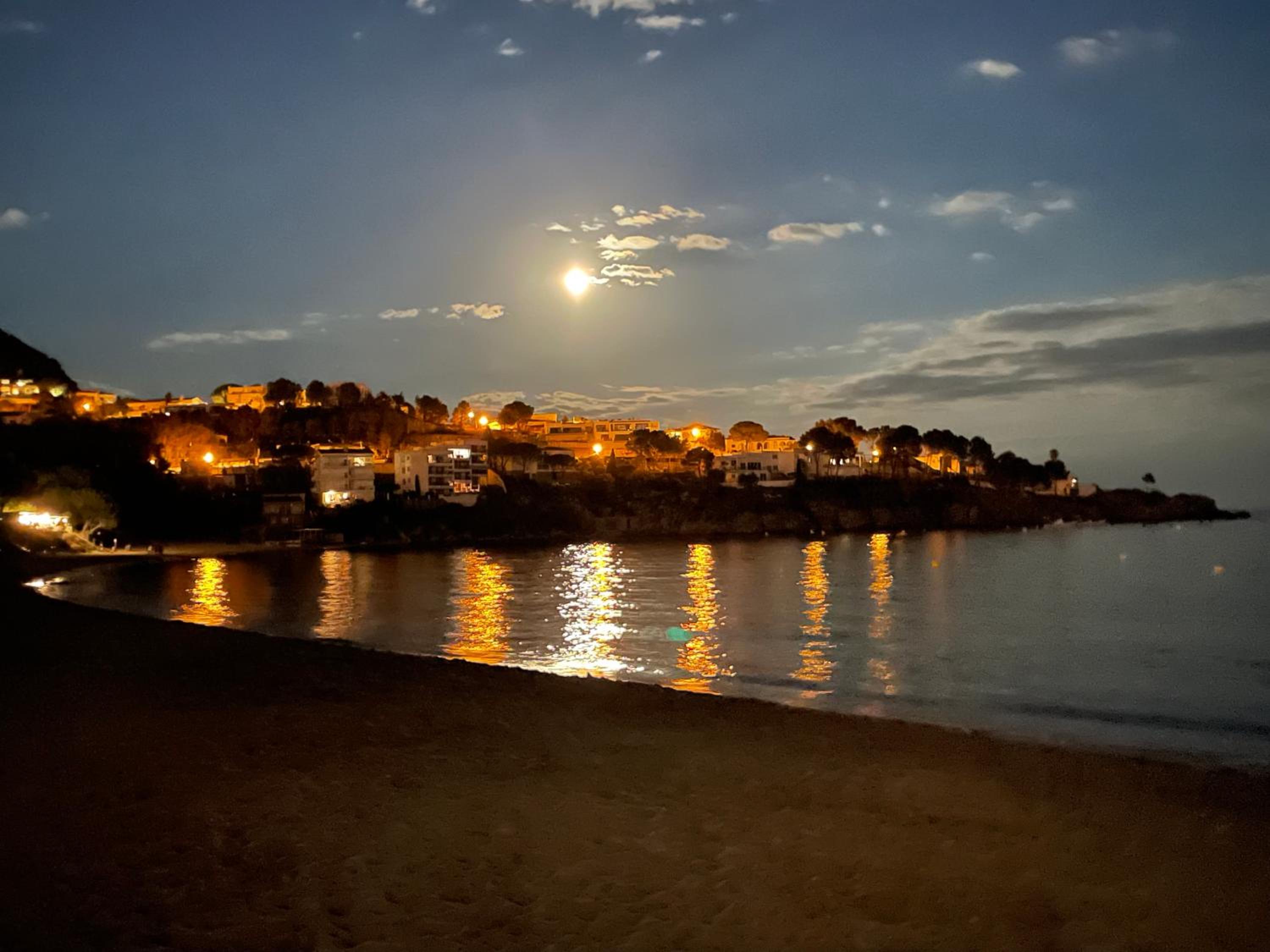 Almadrava Beach