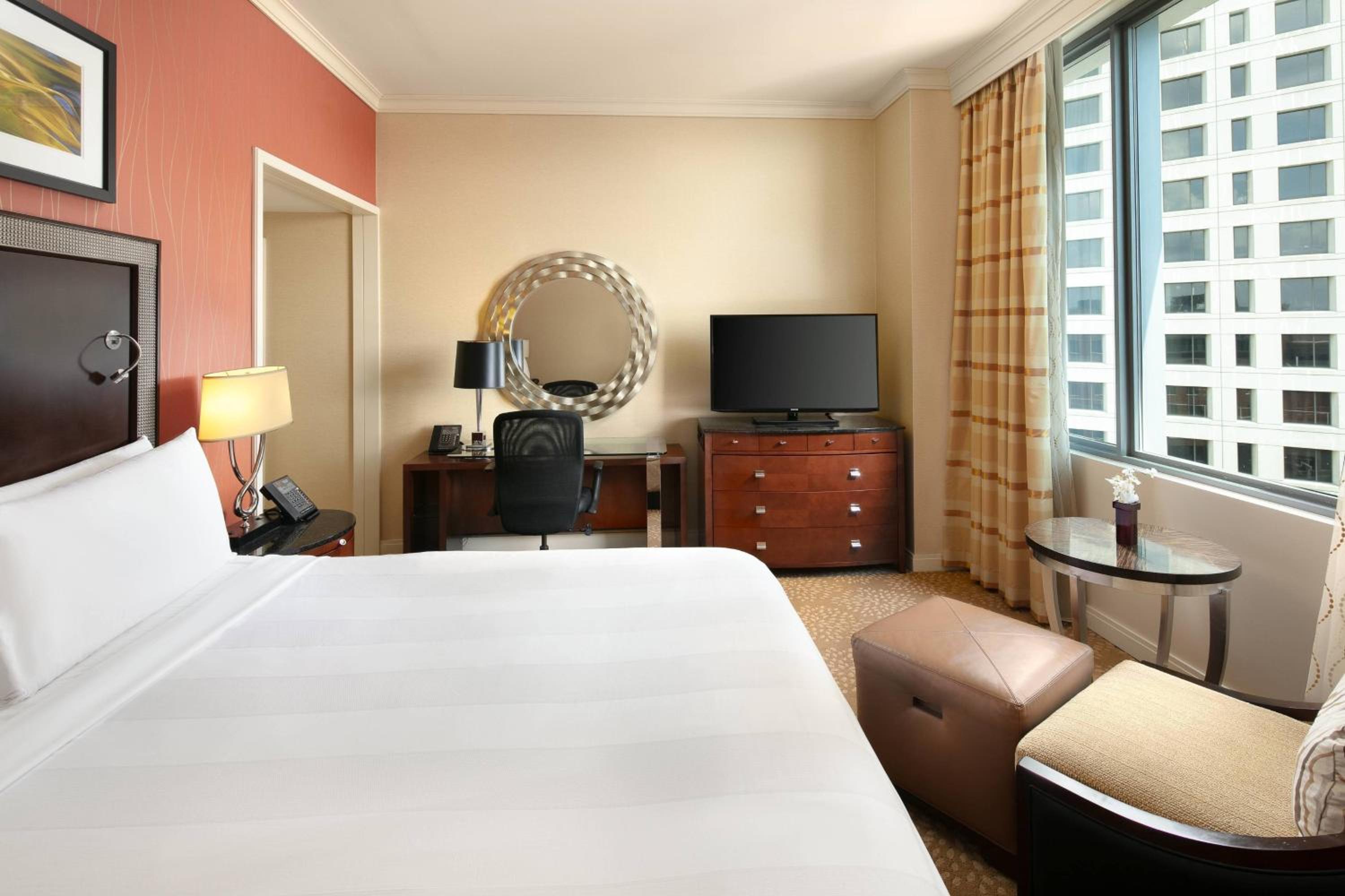 Milwaukee Vacations - Milwaukee Marriott Downtown - Property Image 14