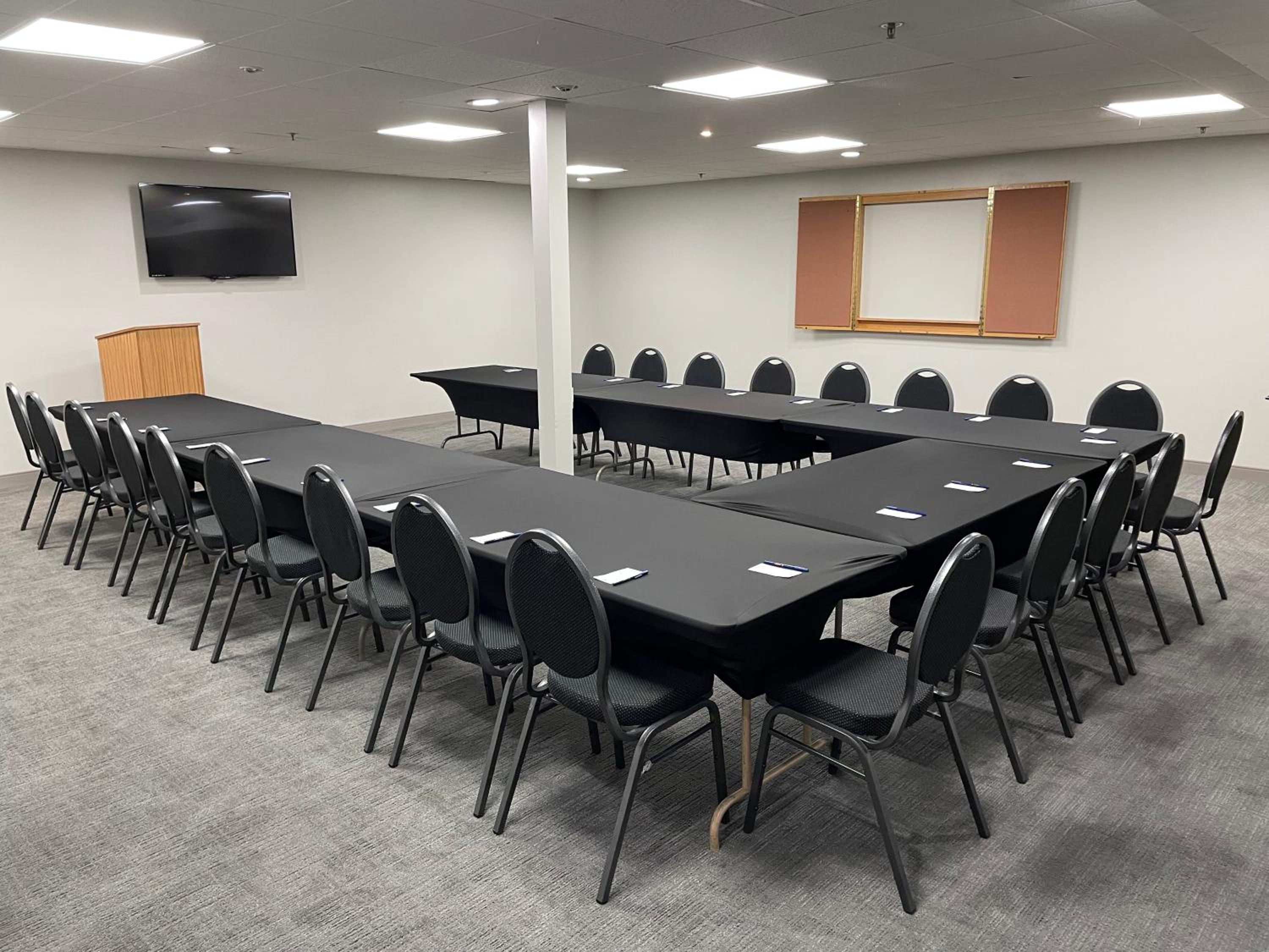 Comfort Inn Suites Mundelein-Vernon Hills - Property Image 15