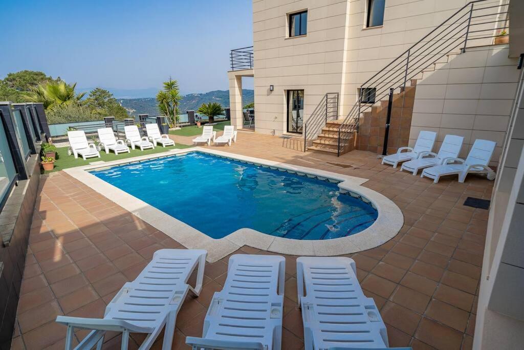 Villa Aurore, 12 persons, Large salt-water pool, Air conditioning view 4