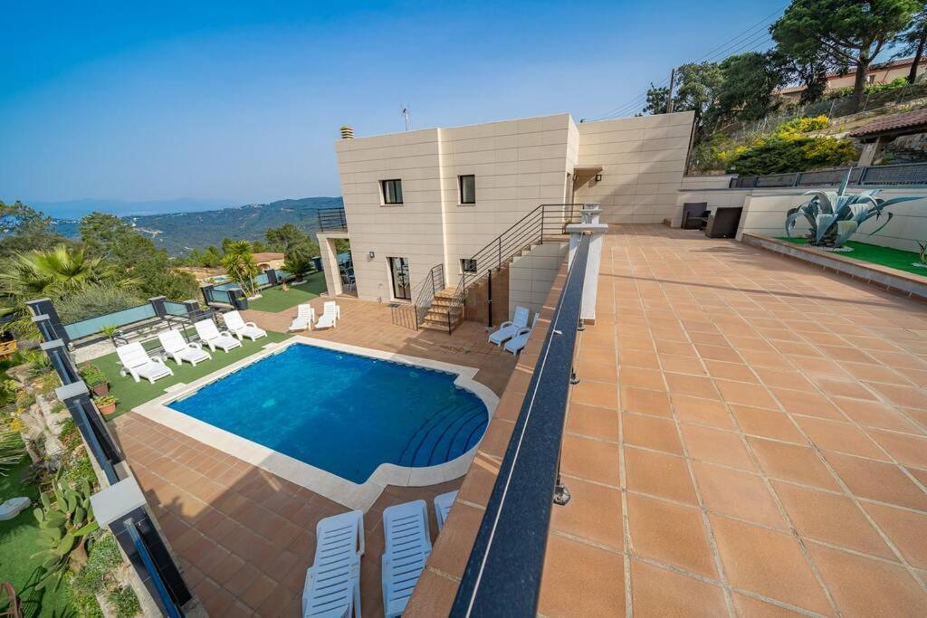 Villa Aurore, 12 persons, Large salt-water pool, Air conditioning view 2
