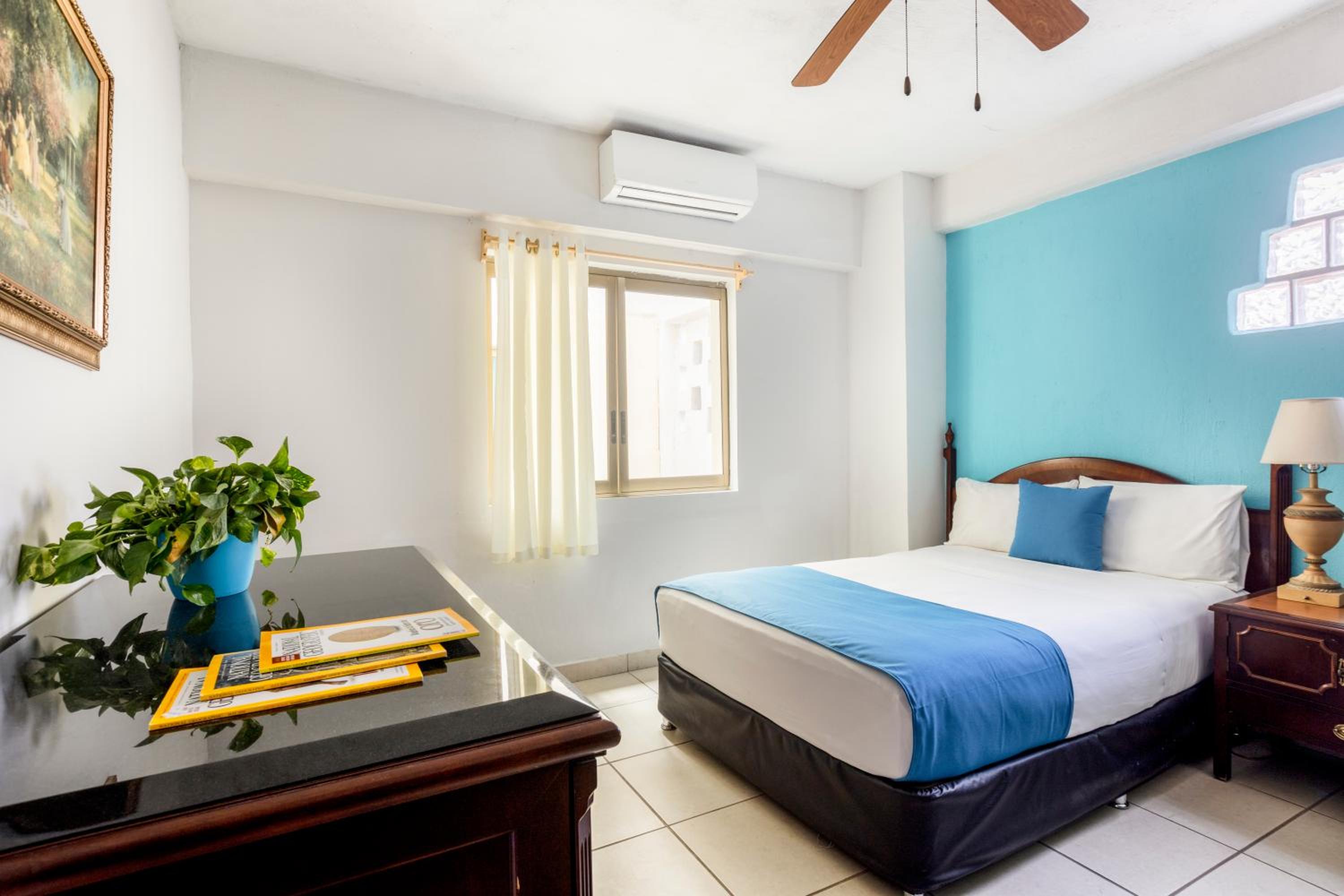 Hotel Pueblito Vallarta