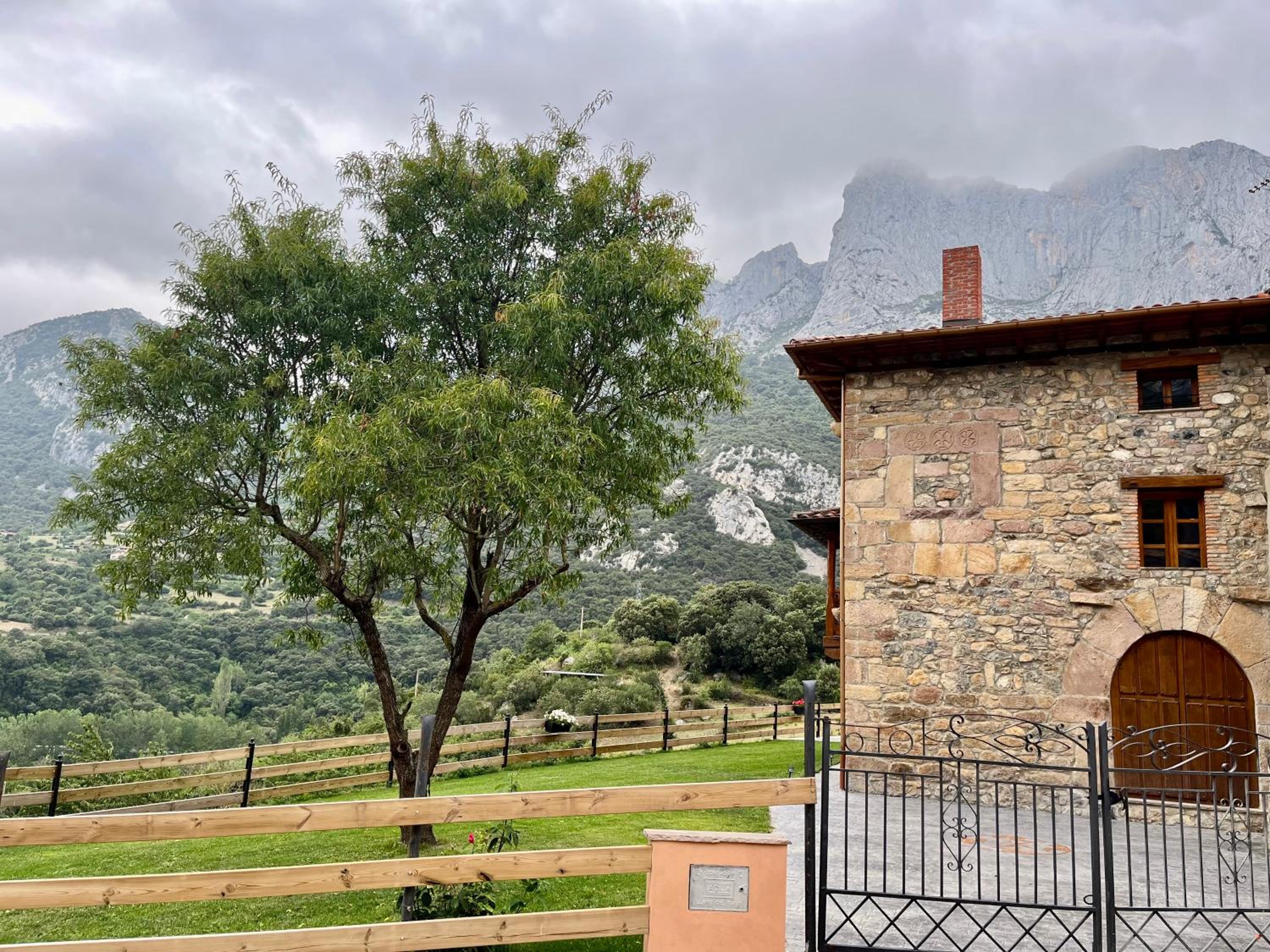 Casa Maribel. Casa rural en Lebeña, Picos de Europa view 4