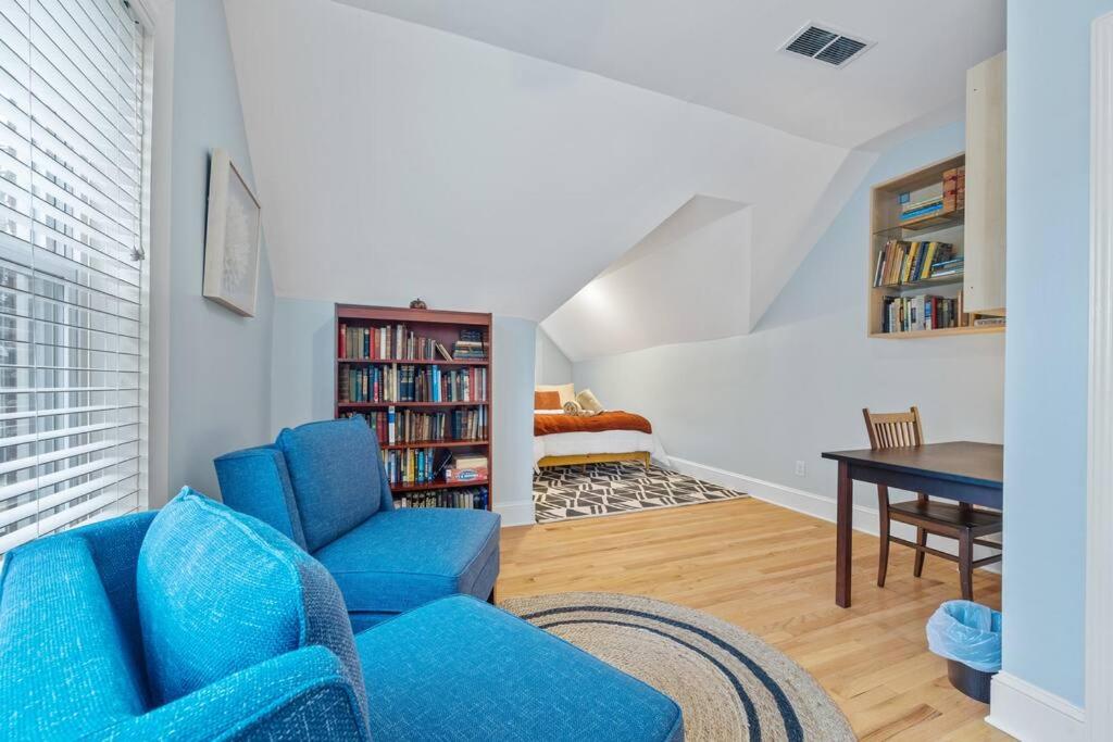 Cozy 4BR 2BA Home Near Inman Park view 3