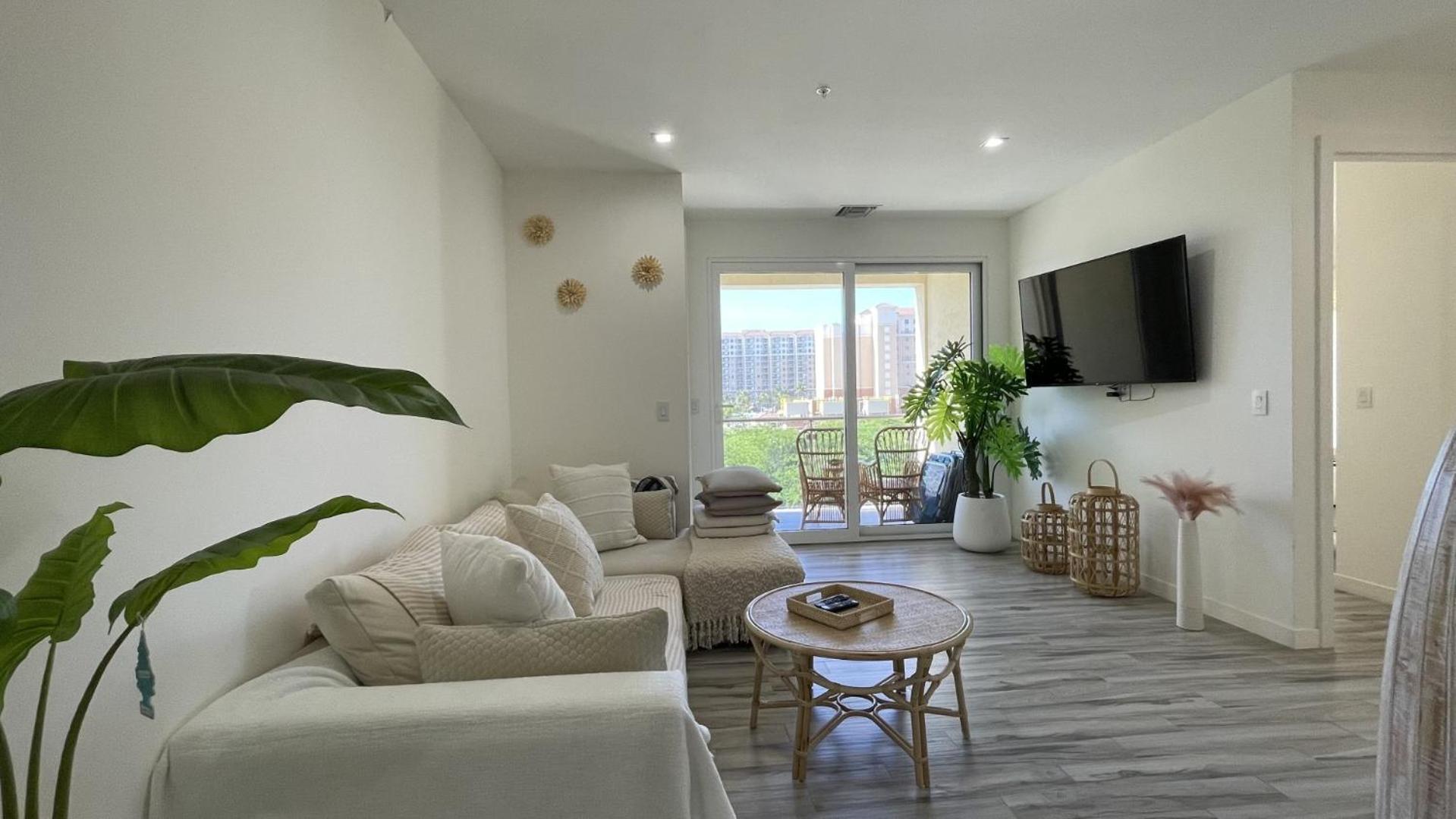 The Cove - Location is everything! - Luxurious - Free parking