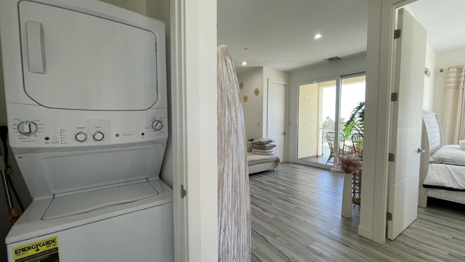 The Cove - Location is everything! - Luxurious - Free parking
