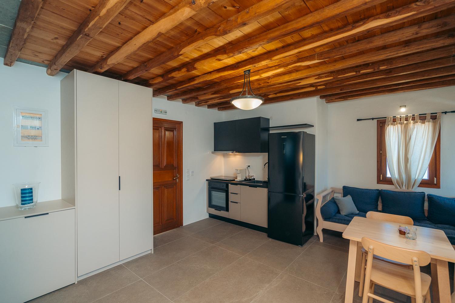Loukia Apartments