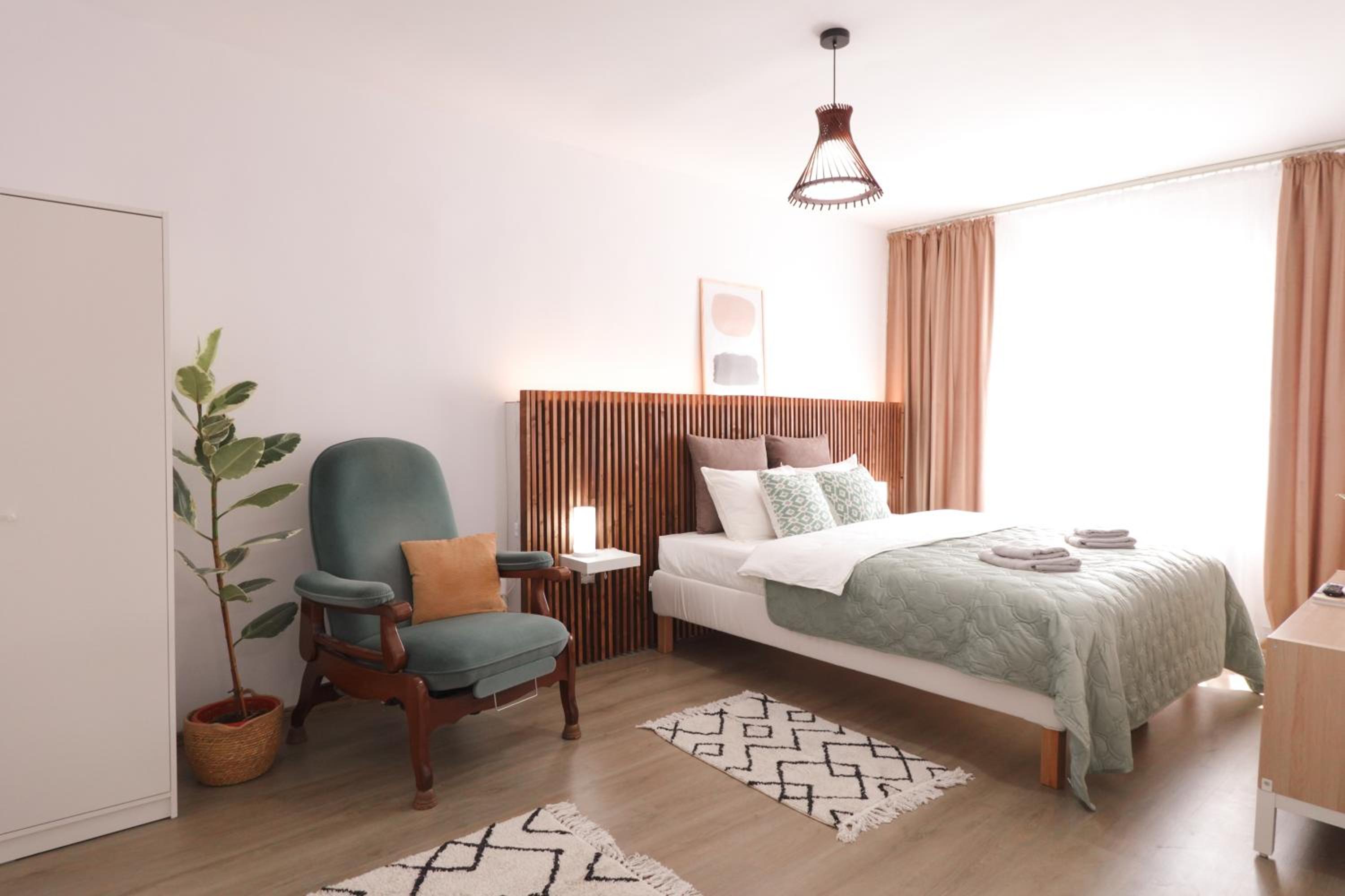 Hannah's Apartment Ocna Mures view 4