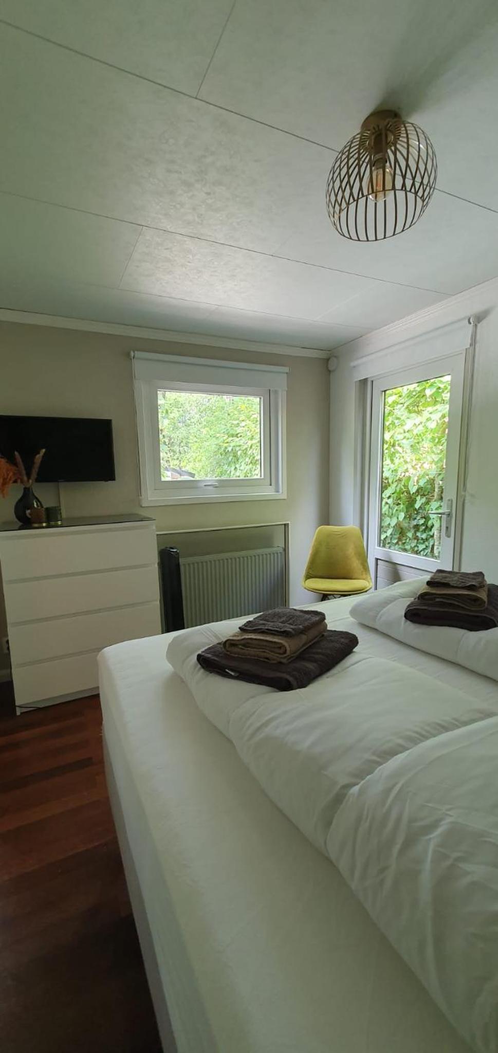 Luxe 4-6 pers Chalet op de Veluwe view 5
