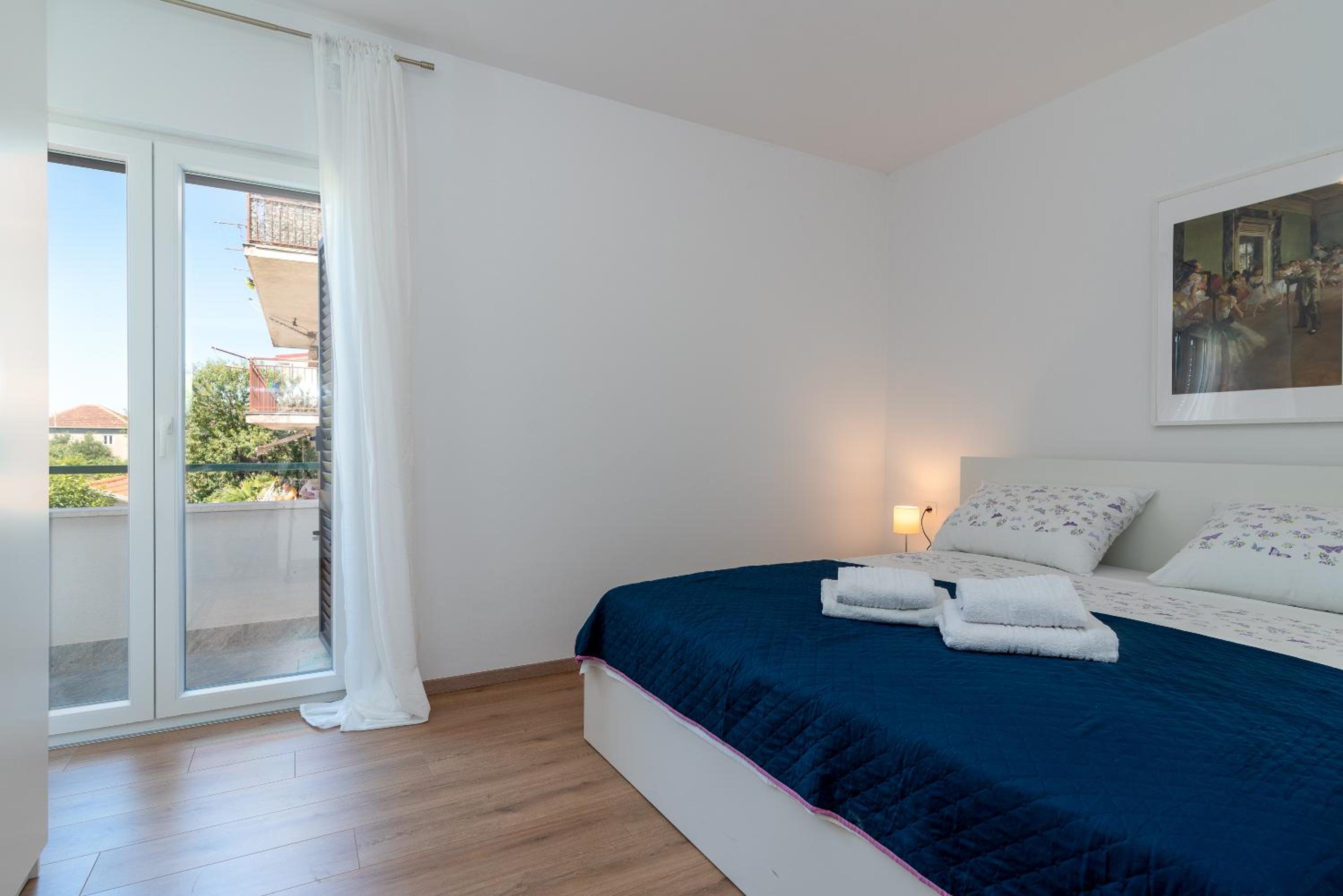 Apartment West