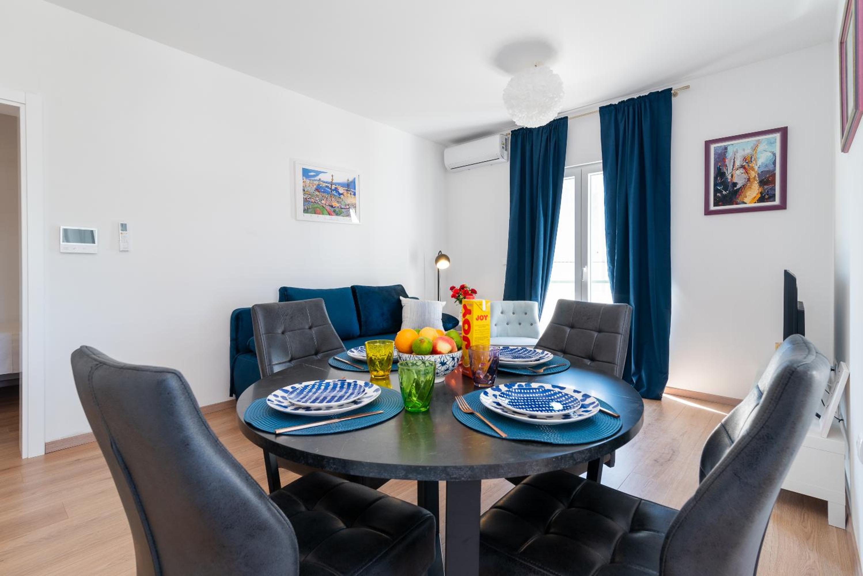 Apartment West