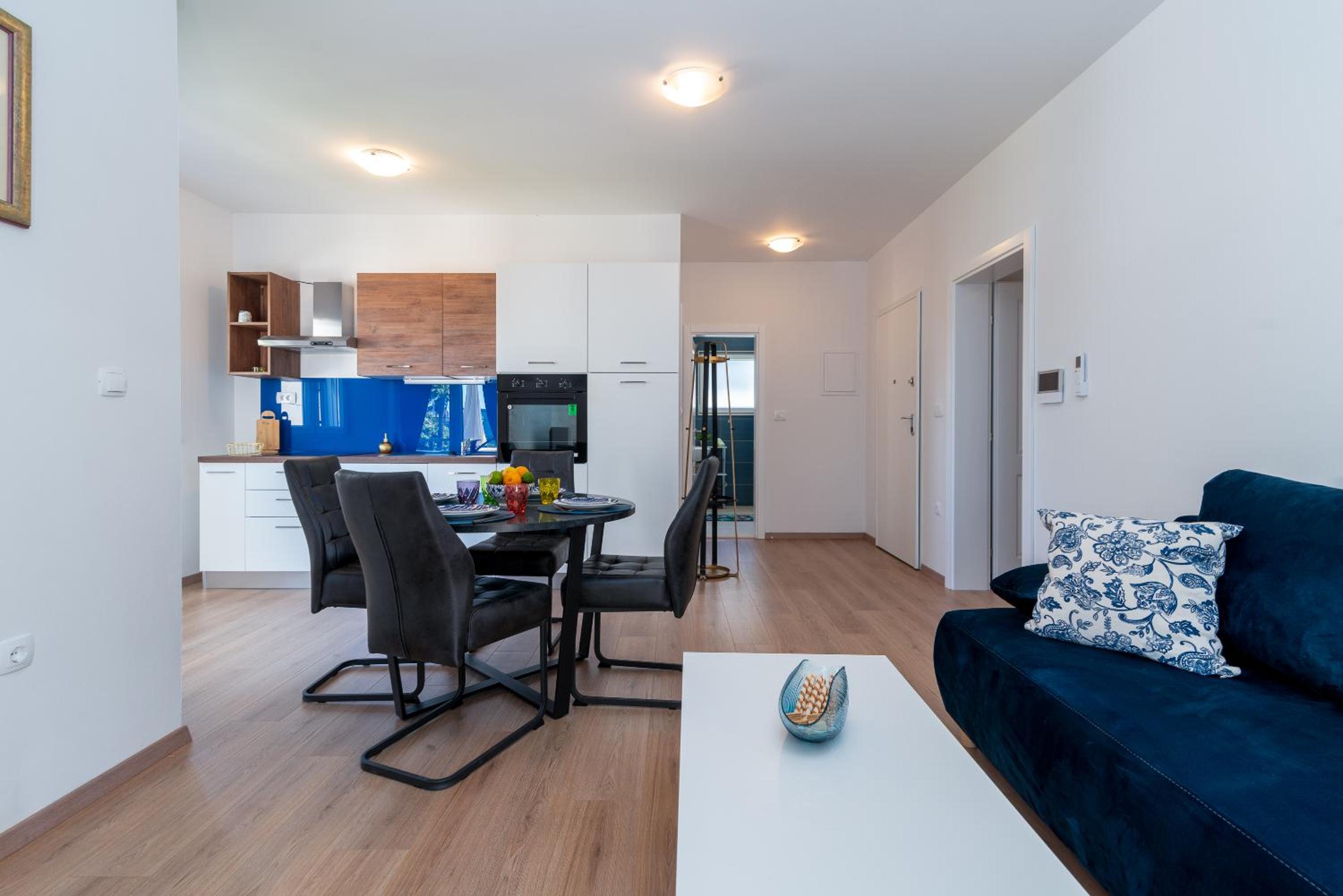 Apartment West