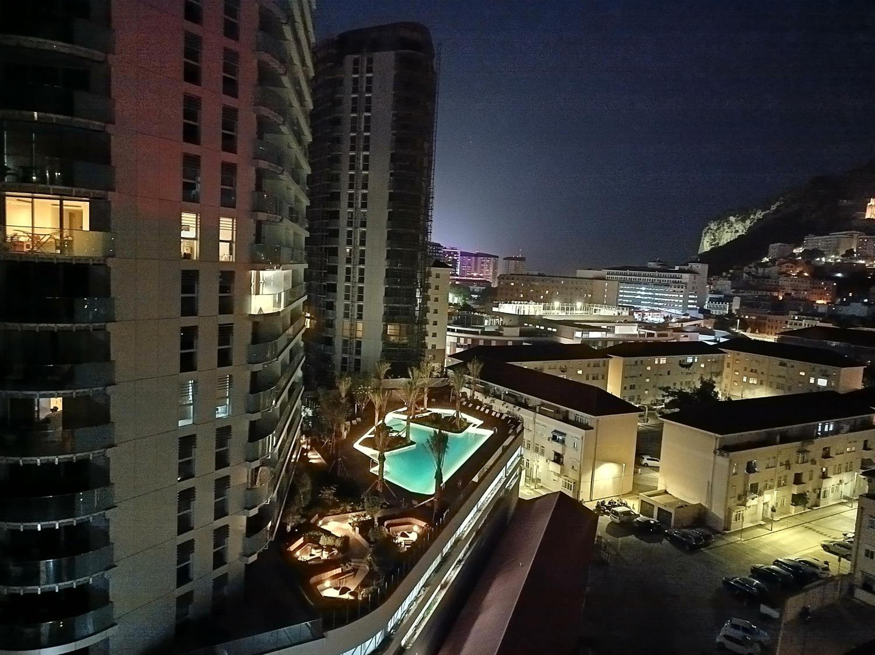 BRAND NEW - Studio Apartments in EuroCity - Large Pool - Rock View - Balcony - Free Parking - Holiday and Short Let Apartments in Gibraltar
