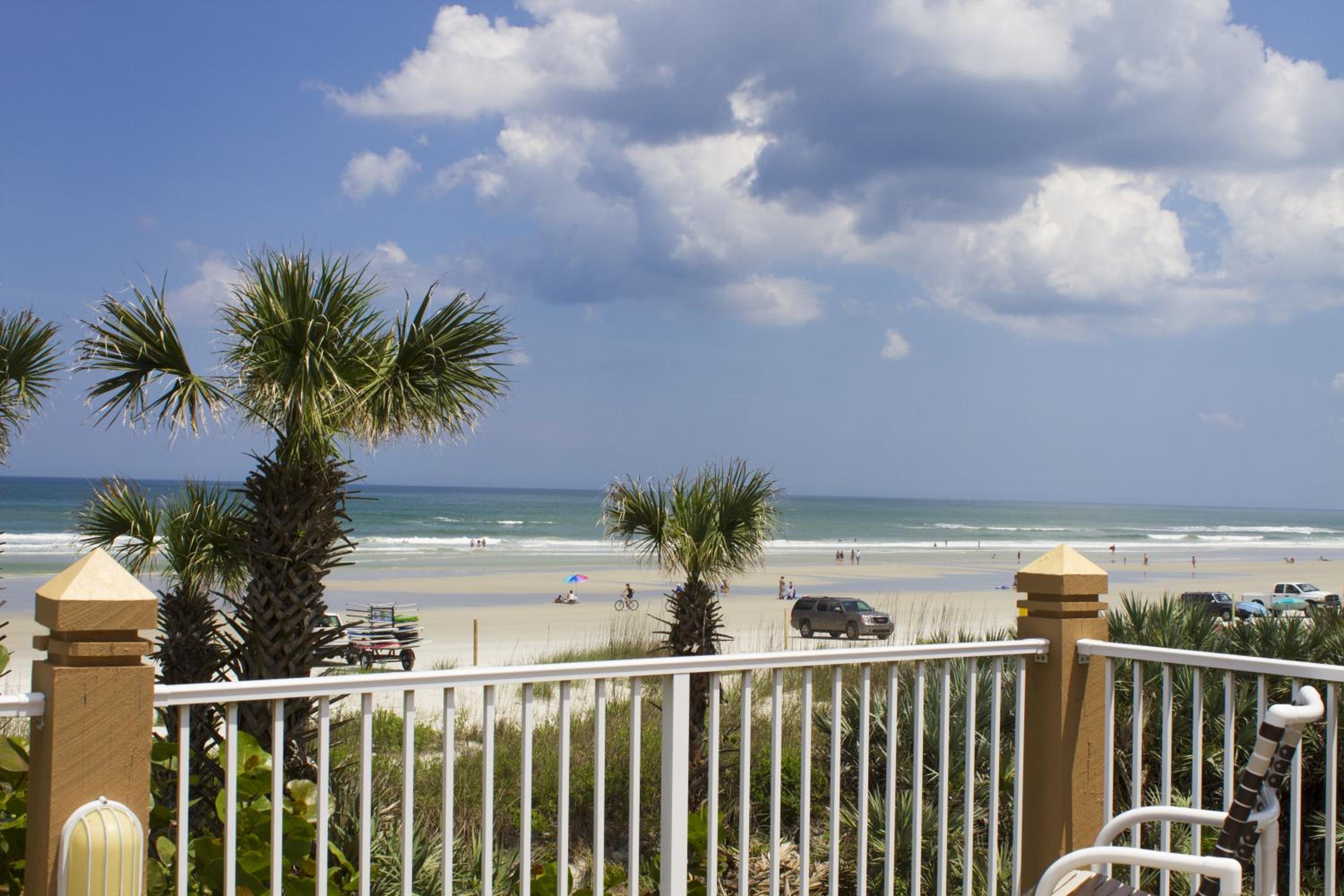 New Smyrna Waves MOD Collection by Sonesta