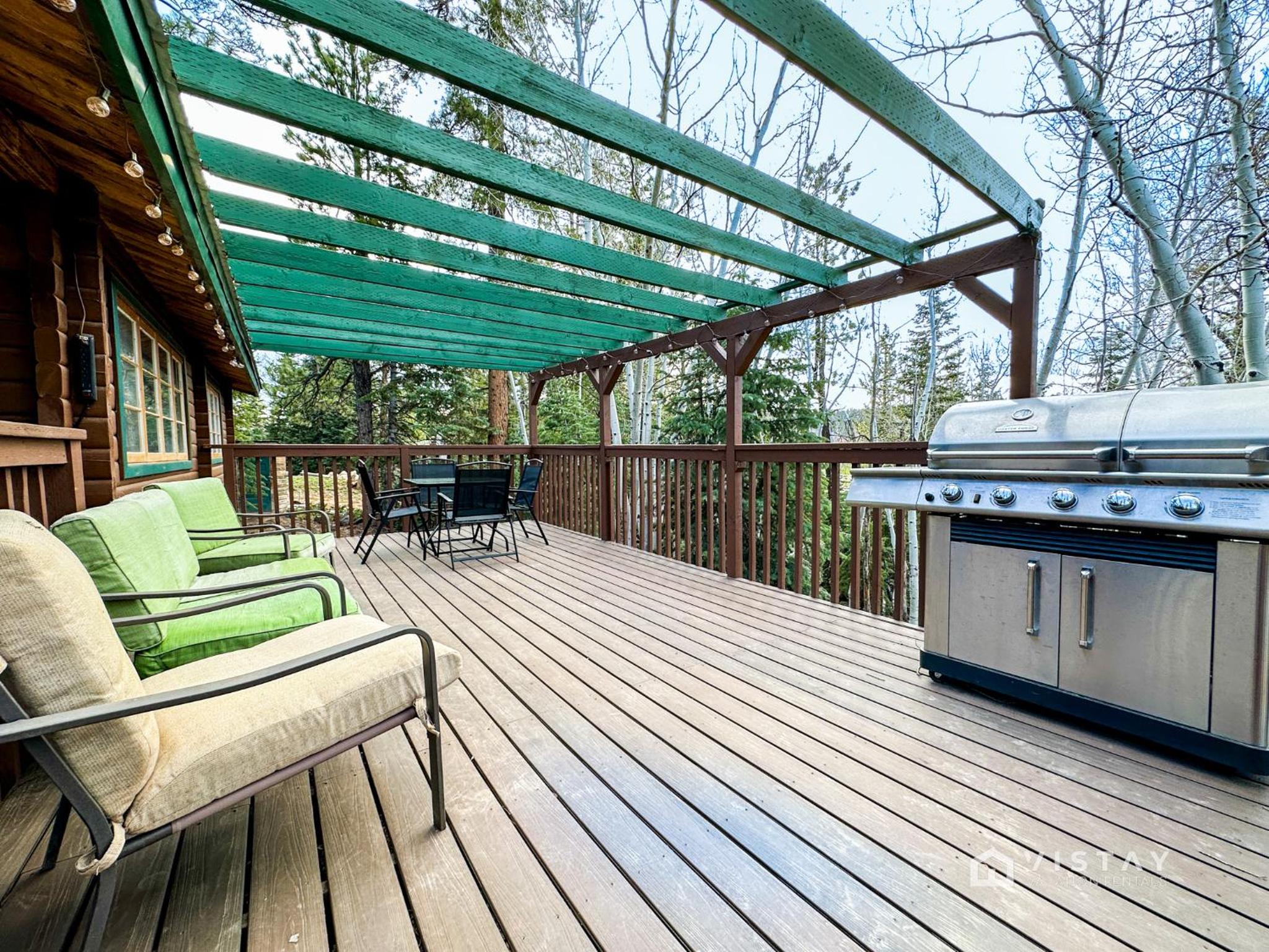 Village Vibes Deck And Bbq
