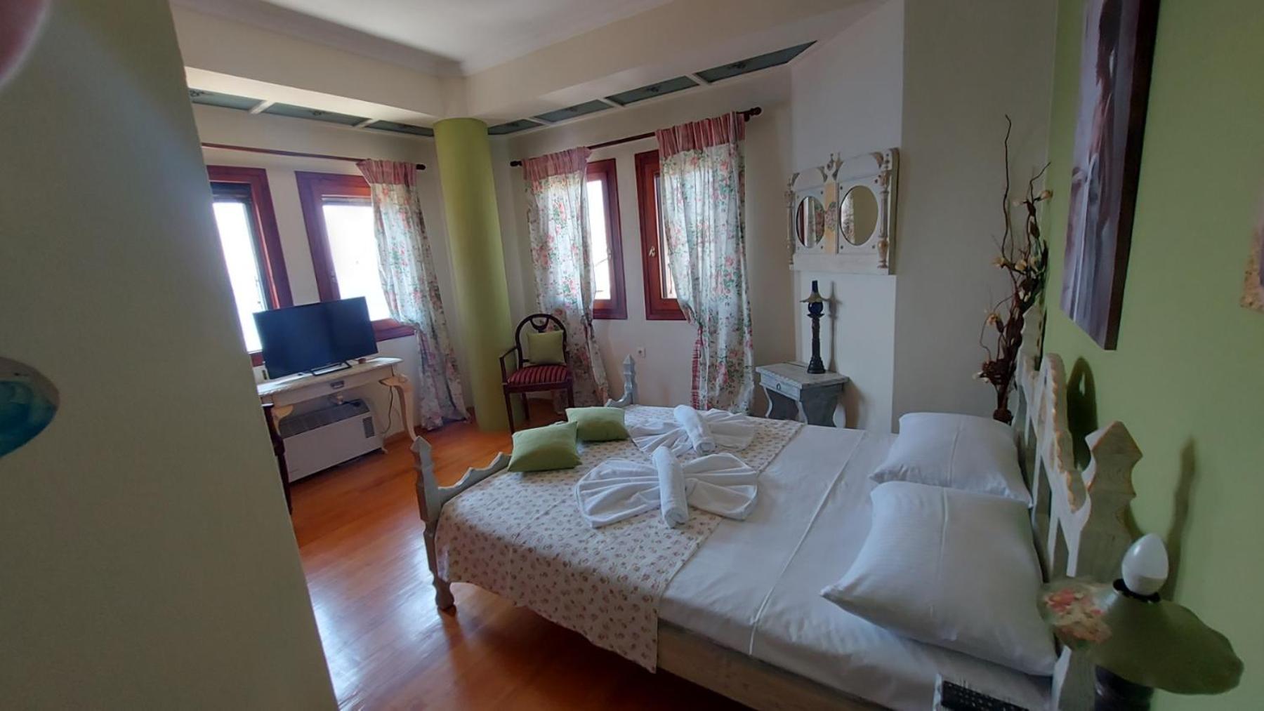 MESONISI maisonette